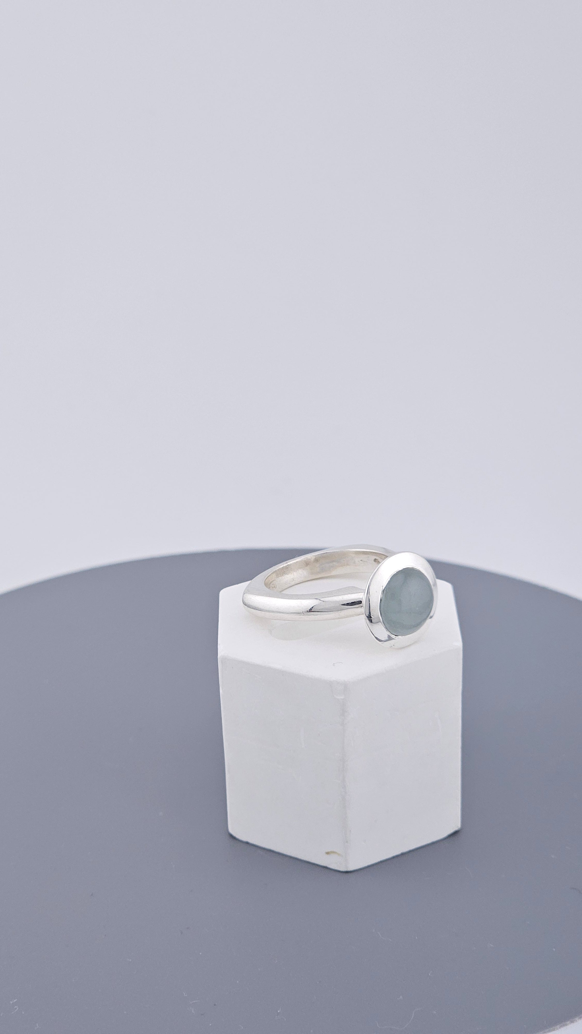 Pre-Loved Modern 925 Sterling Silver Aquamarine Cabochon Ring - Size UK M ½ / US 6.5 (7.33g)