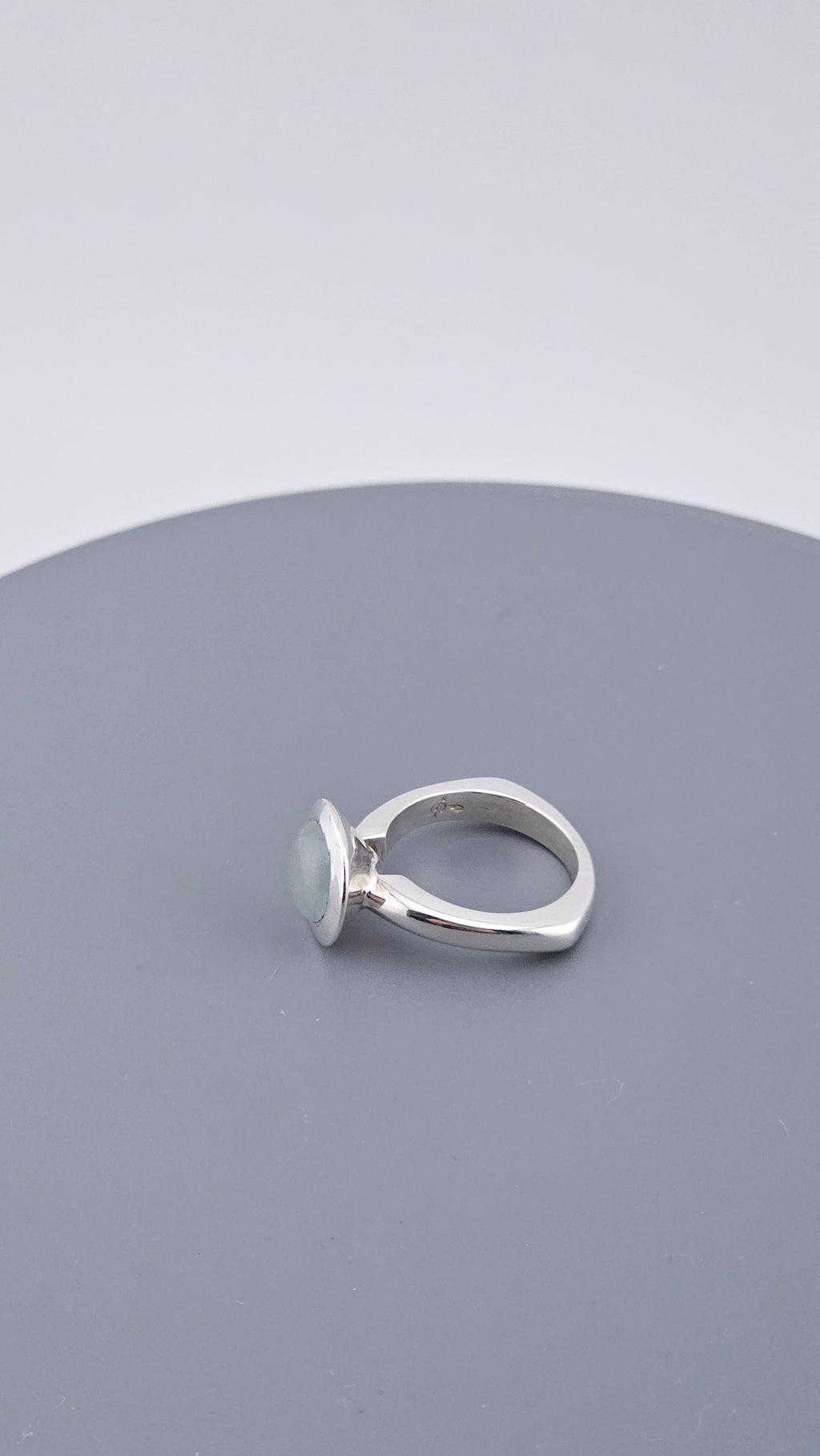 Pre-Loved Modern 925 Sterling Silver Aquamarine Cabochon Ring - Size UK M ½ / US 6.5 (7.33g)