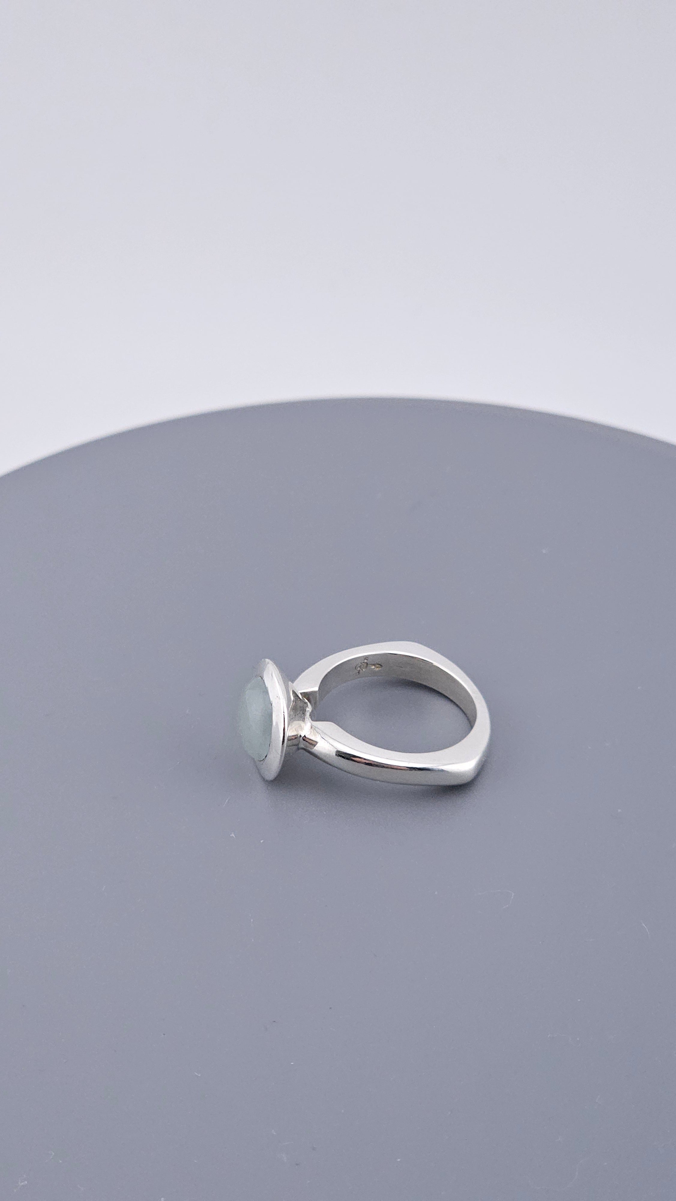Pre-Loved Modern 925 Sterling Silver Aquamarine Cabochon Ring - Size UK M ½ / US 6.5 (7.33g)