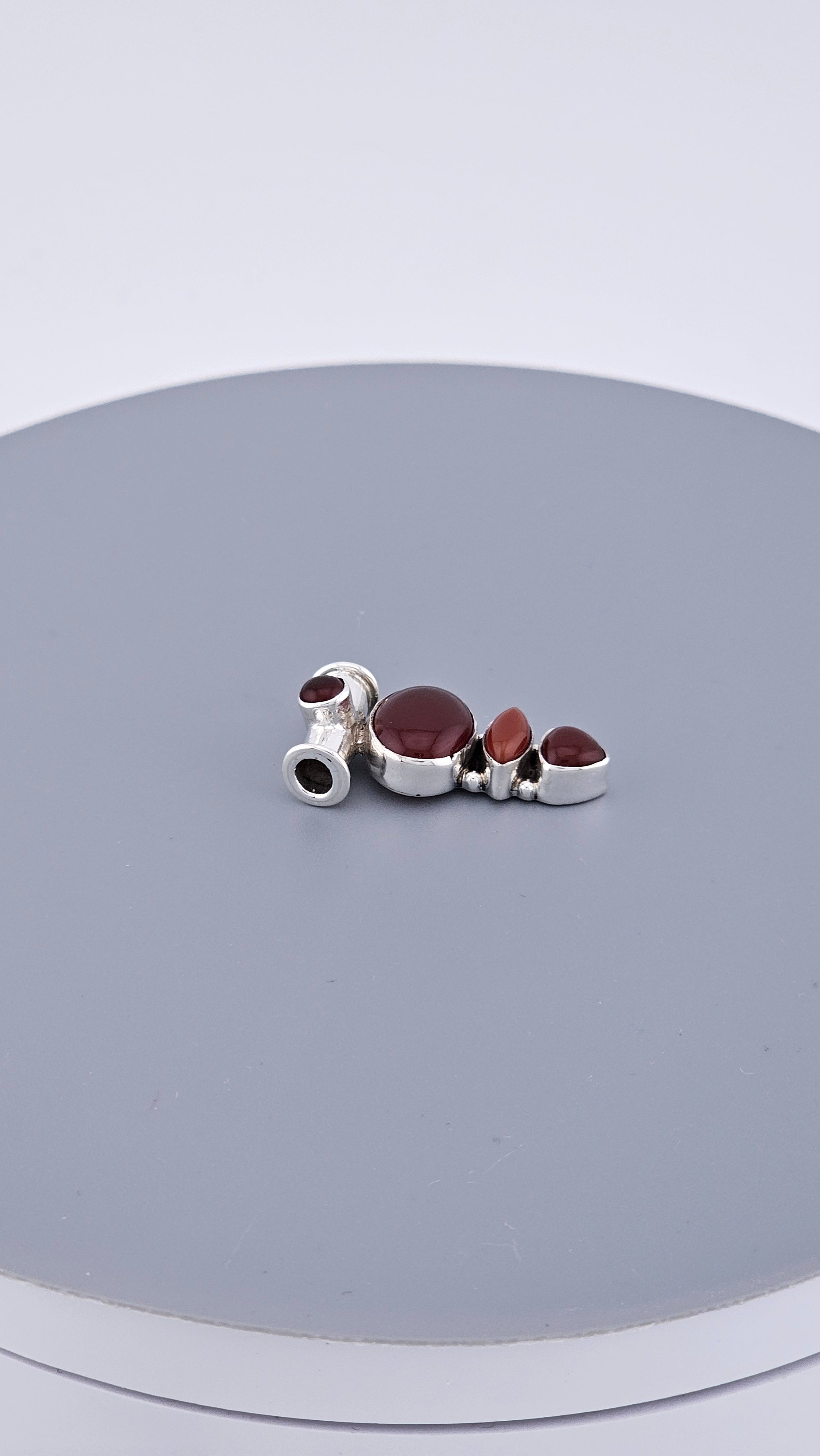 Vintage 925 Sterling Silver Oval Carnelian Pendant