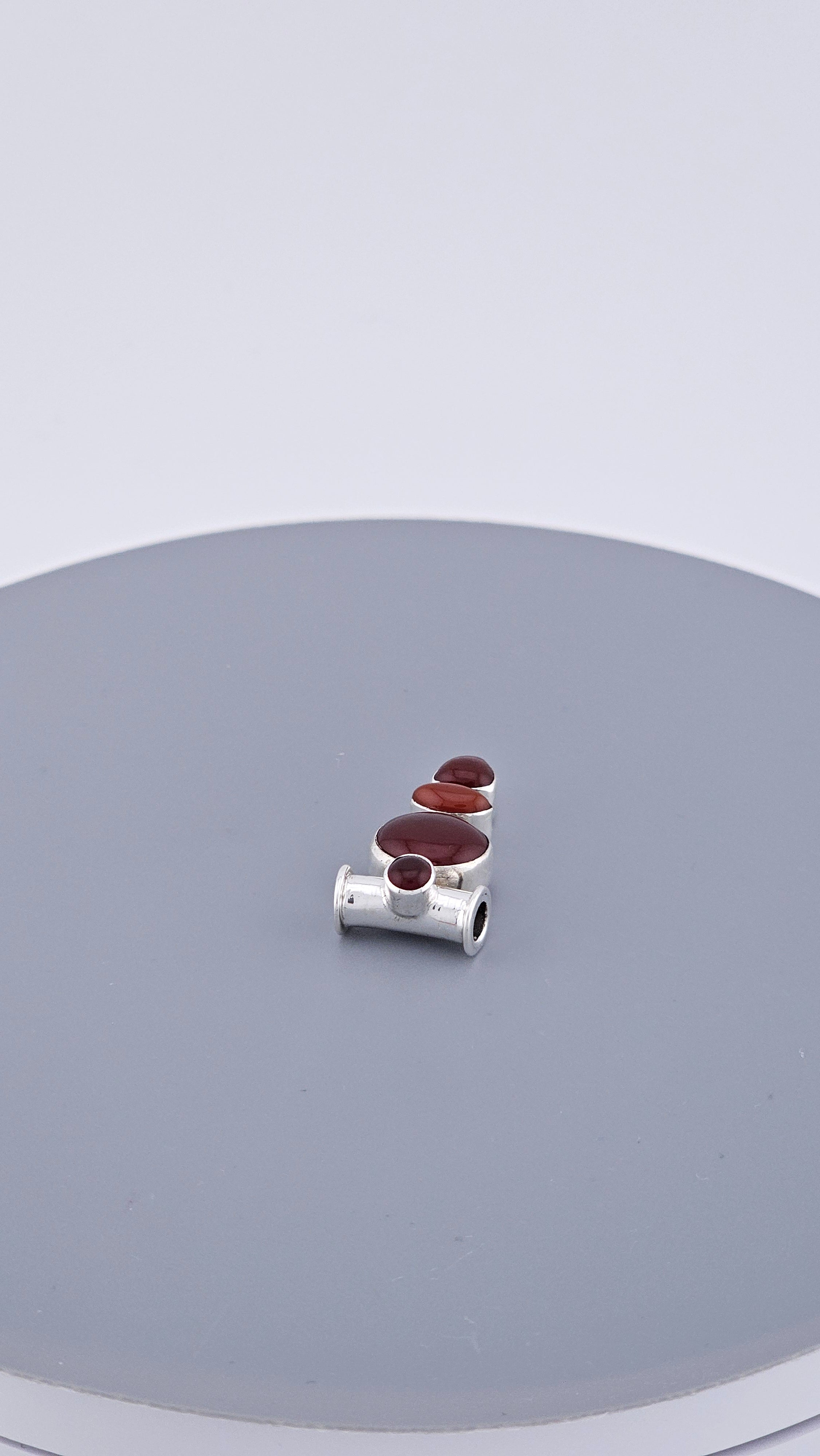 Vintage 925 Sterling Silver Oval Carnelian Pendant