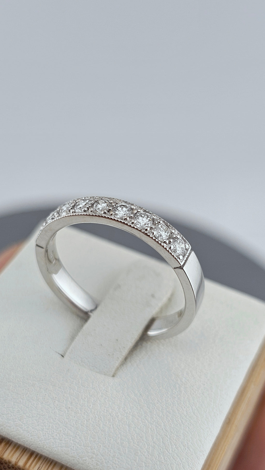 18ct White Gold 0.40ct Diamond Half Eternity Ring - Valued £2,495 - Size P (7.5)