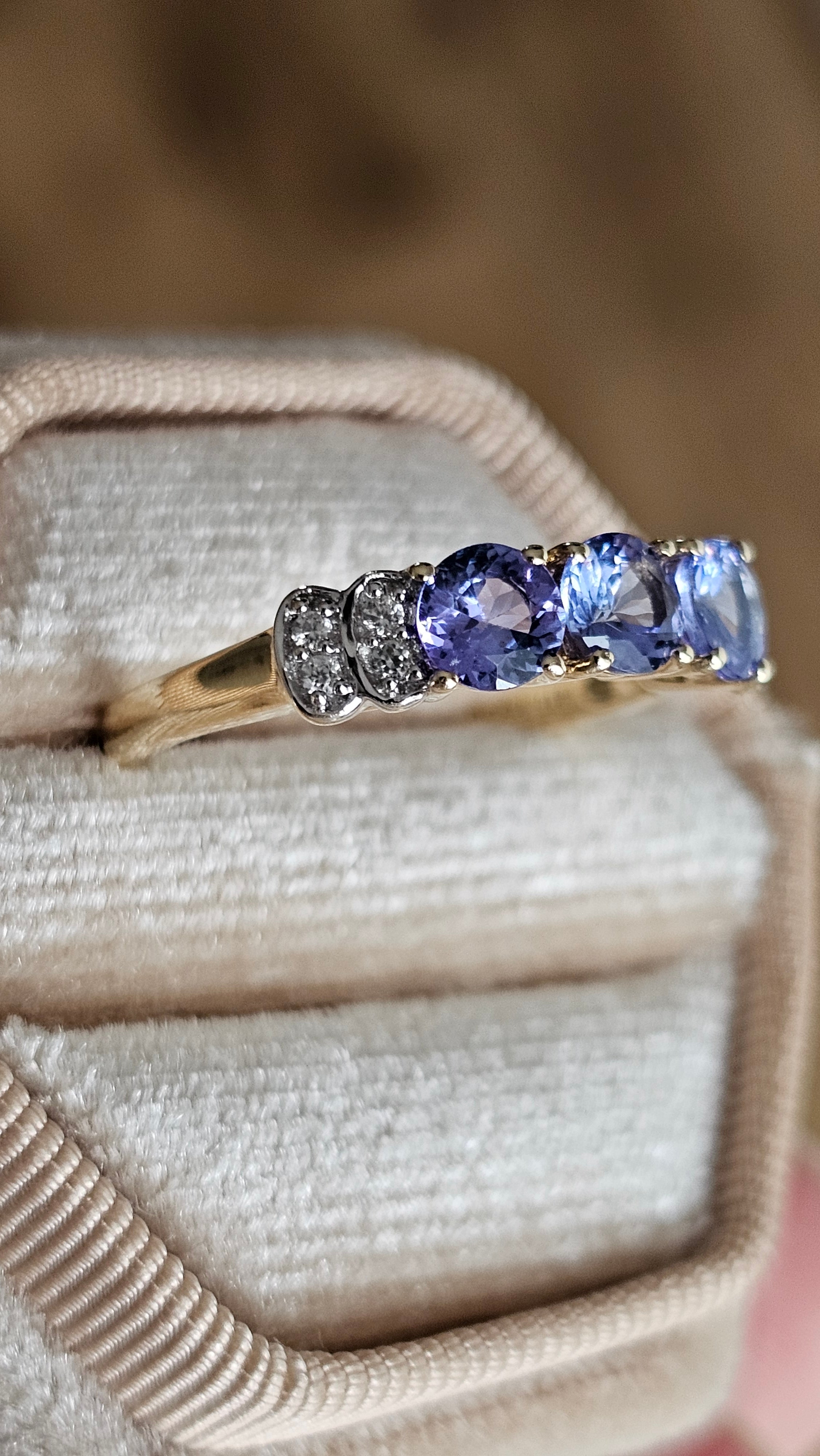 10ct Yellow Gold Natural Tanzanite & Zircon Trilogy Ring | Size UK P 1/2 (US 8) | 2.45g