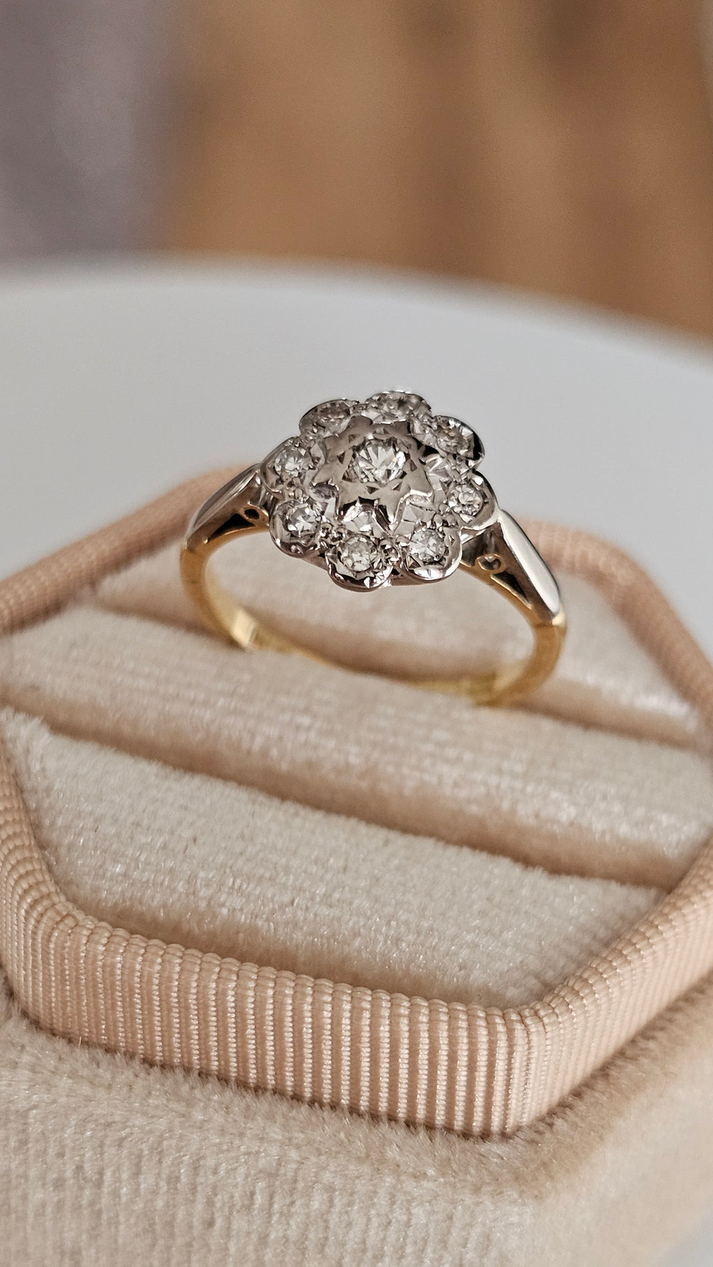 18ct Gold Natural Diamond Floral Cluster Ring – Size I 1/2 (US 4.5)