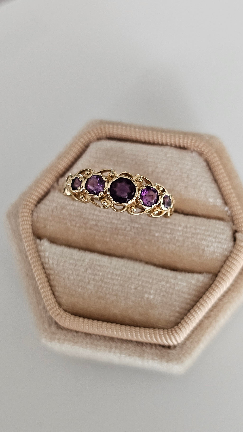 Vintage 9ct Yellow Gold 5-Stone Amethyst Ring | Size N | 2.15g