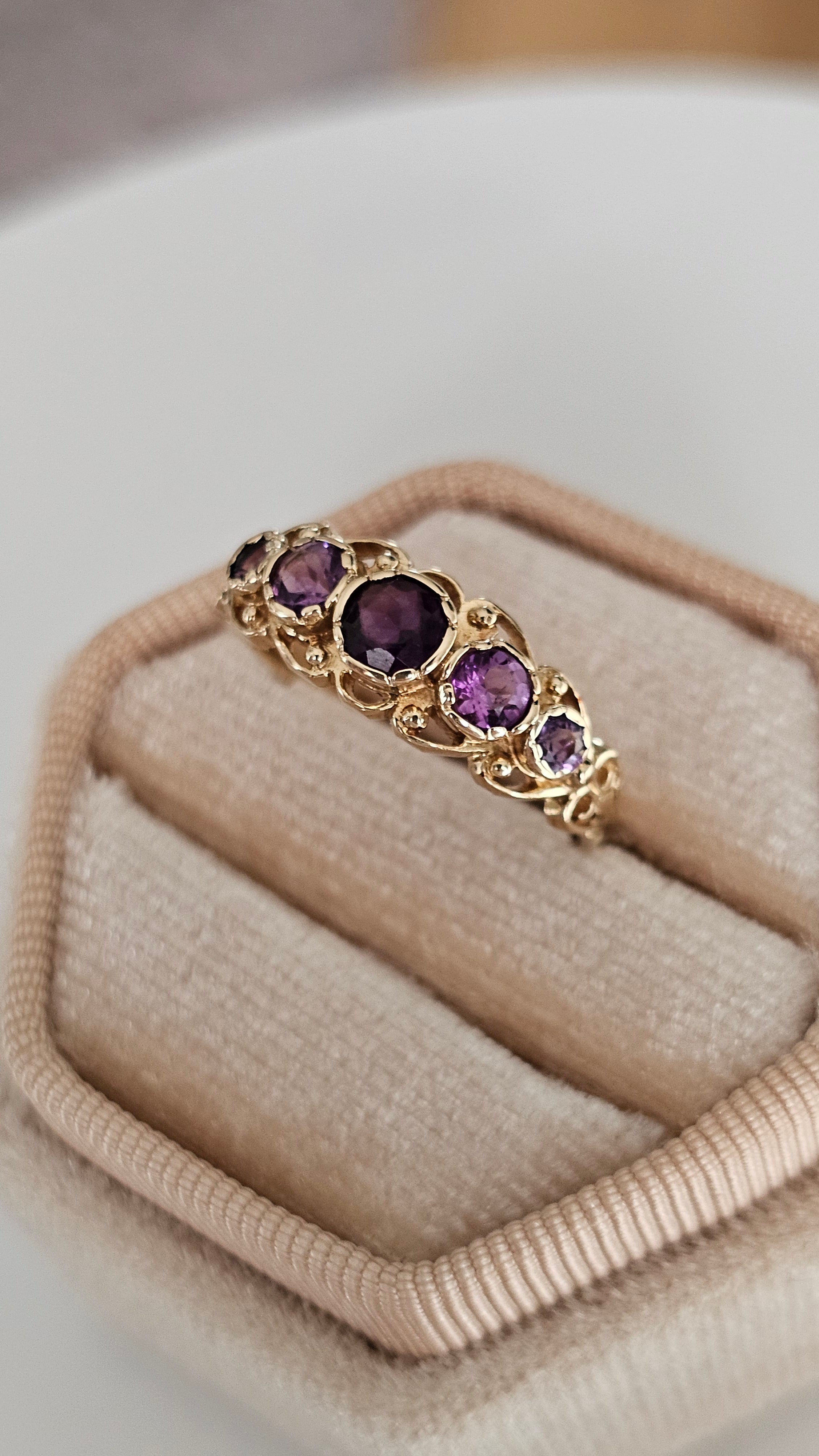 Vintage 9ct Yellow Gold 5-Stone Amethyst Ring | Size N | 2.15g