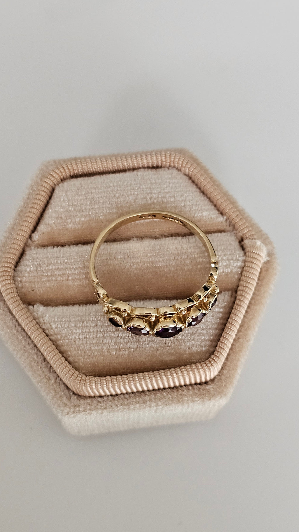 Vintage 9ct Yellow Gold 5-Stone Amethyst Ring | Size N | 2.15g