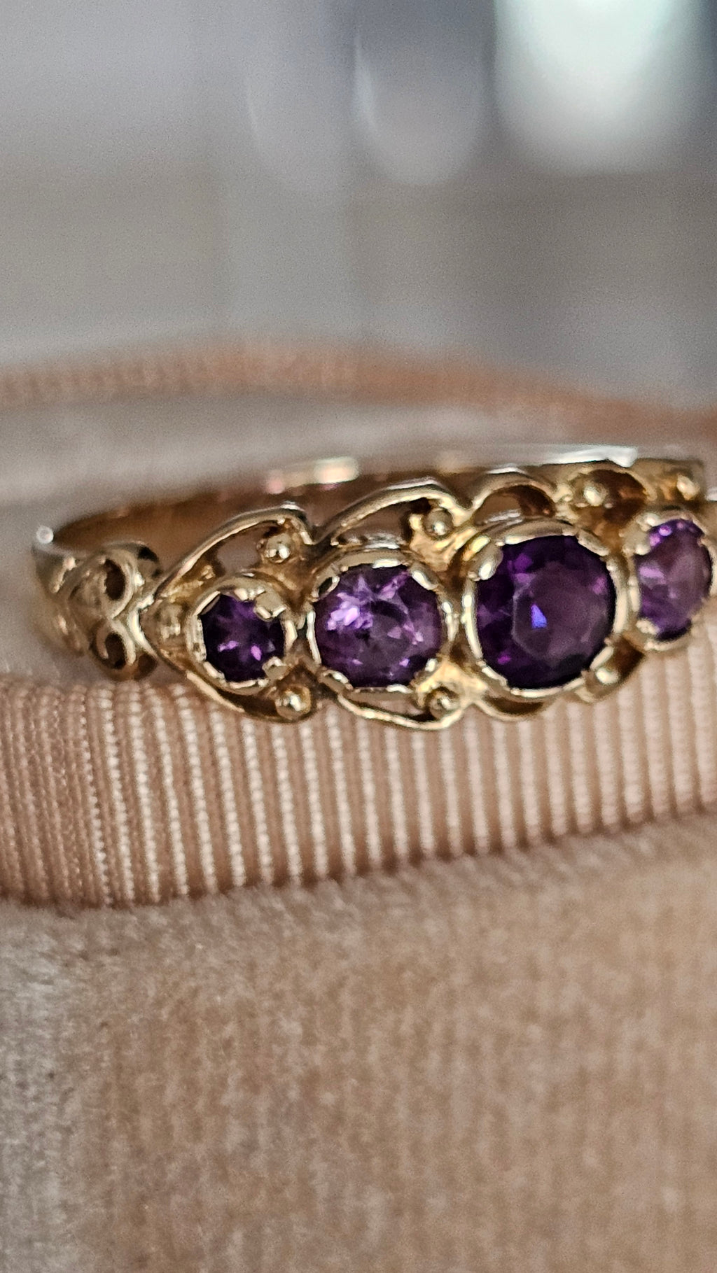 Vintage 9ct Yellow Gold 5-Stone Amethyst Ring | Size N | 2.15g