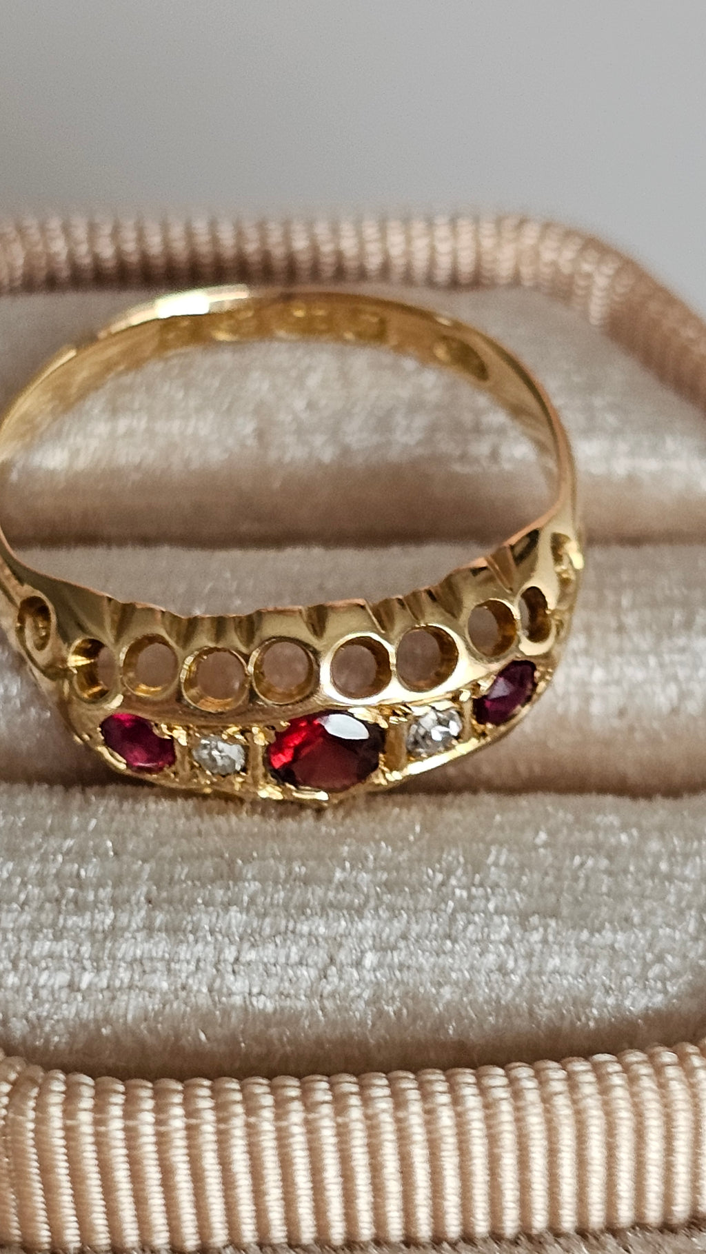 Antique 1915 Chester 18ct Gold Diamond, Garnet & Ruby Ring | L 1/2 | 2.36g