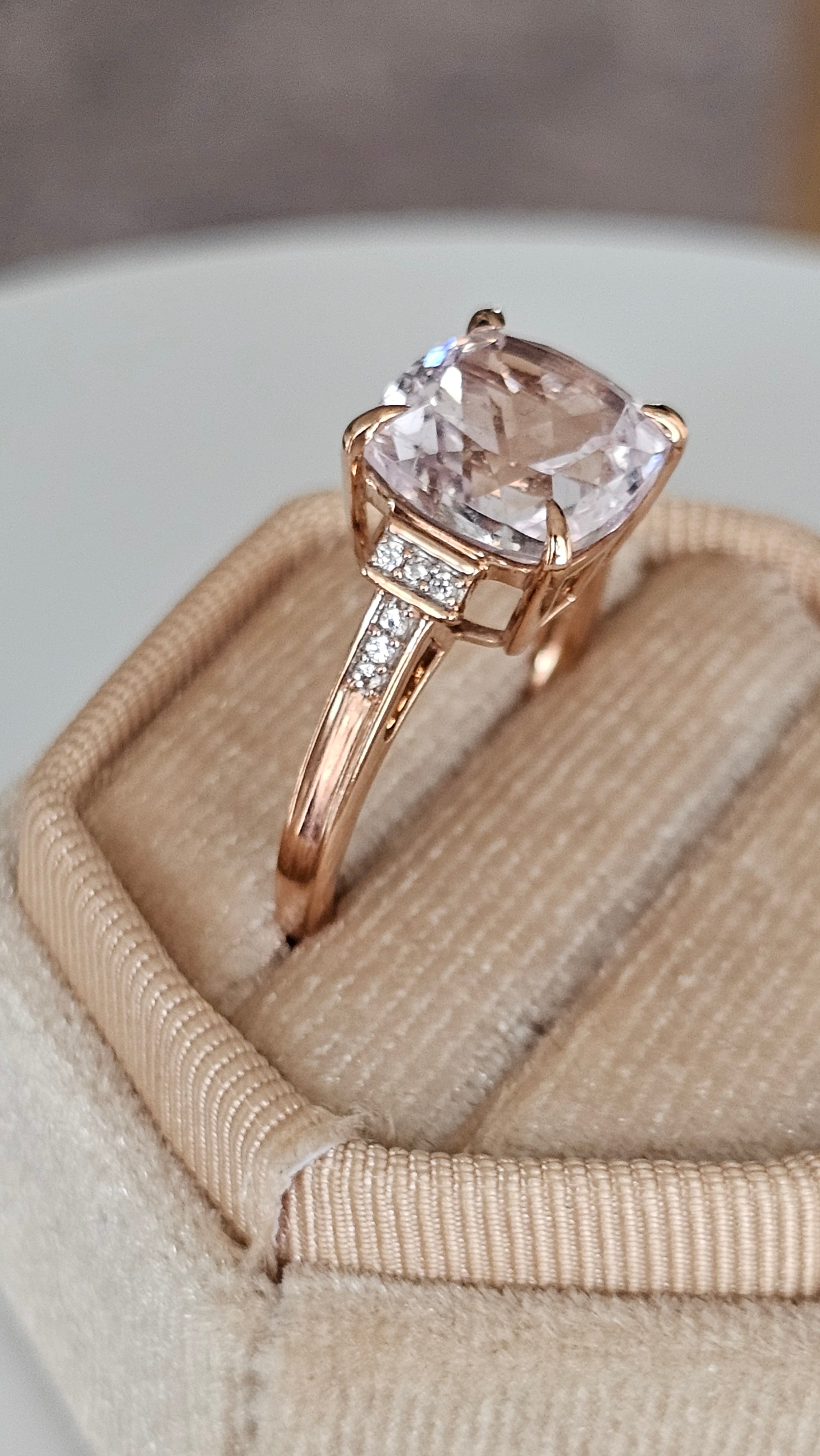 9ct Rose Gold Natural Pink Kunzite  Ring | Size P 1/2 | 3.55g