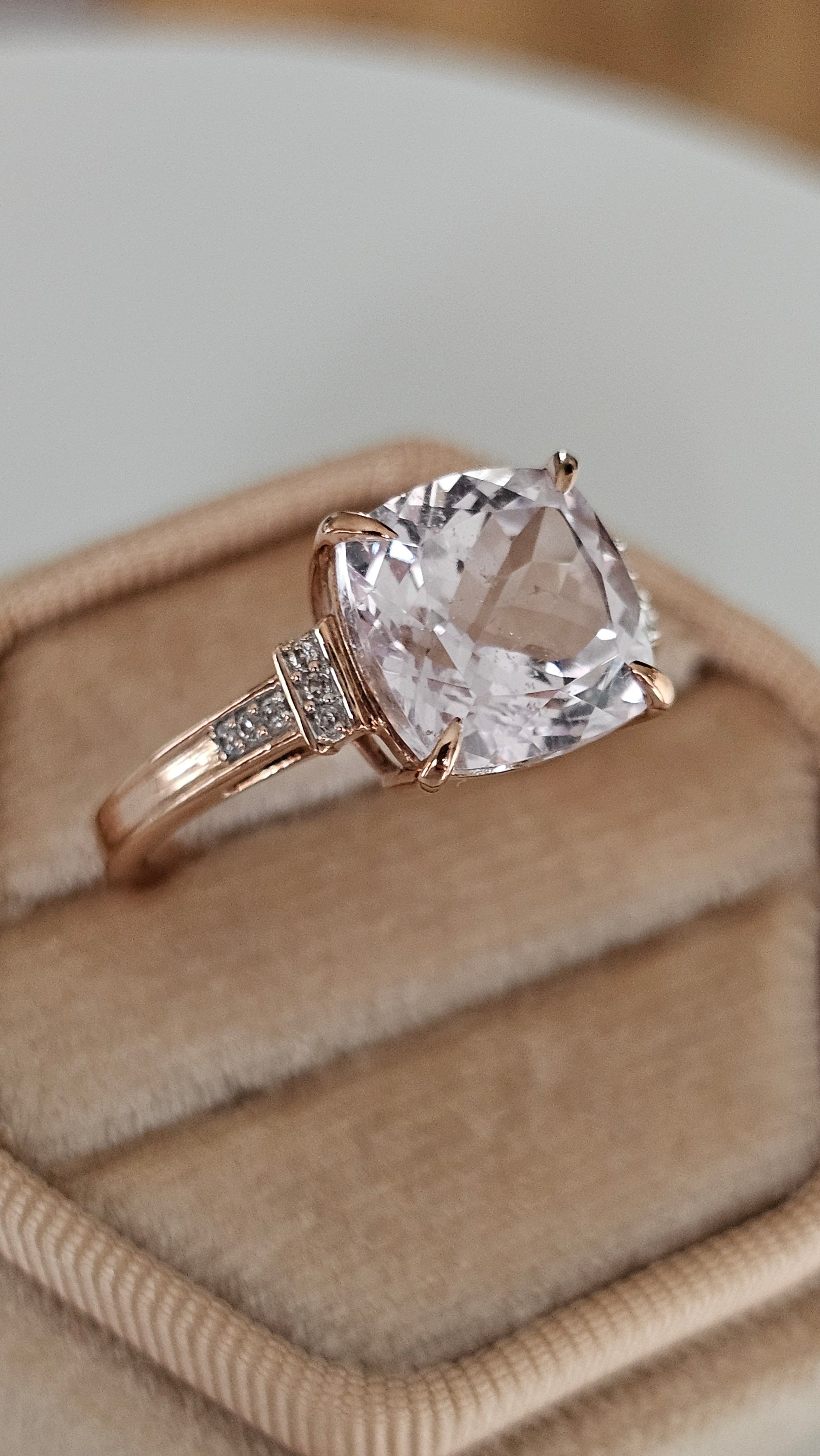 9ct Rose Gold Natural Pink Kunzite  Ring | Size P 1/2 | 3.55g