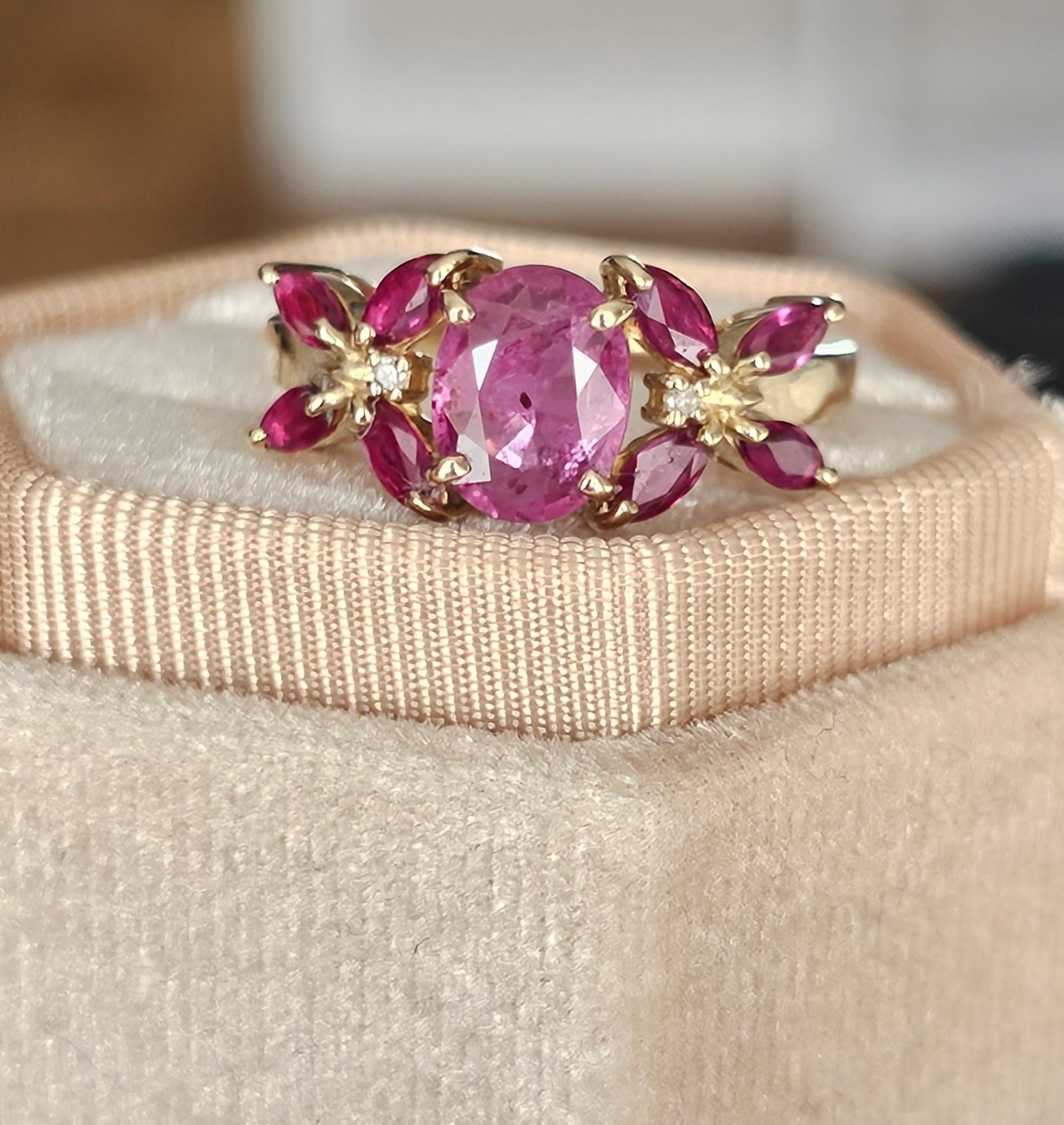 9ct Yellow Gold Natural Pink Sapphire & Diamond Ring | Size UK M 1/2 (US 6.5) | 3g