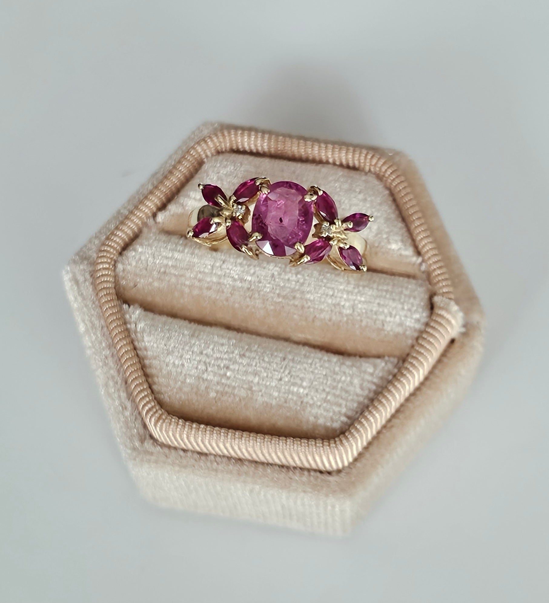 9ct Yellow Gold Natural Pink Sapphire & Diamond Ring | Size UK M 1/2 (US 6.5) | 3g