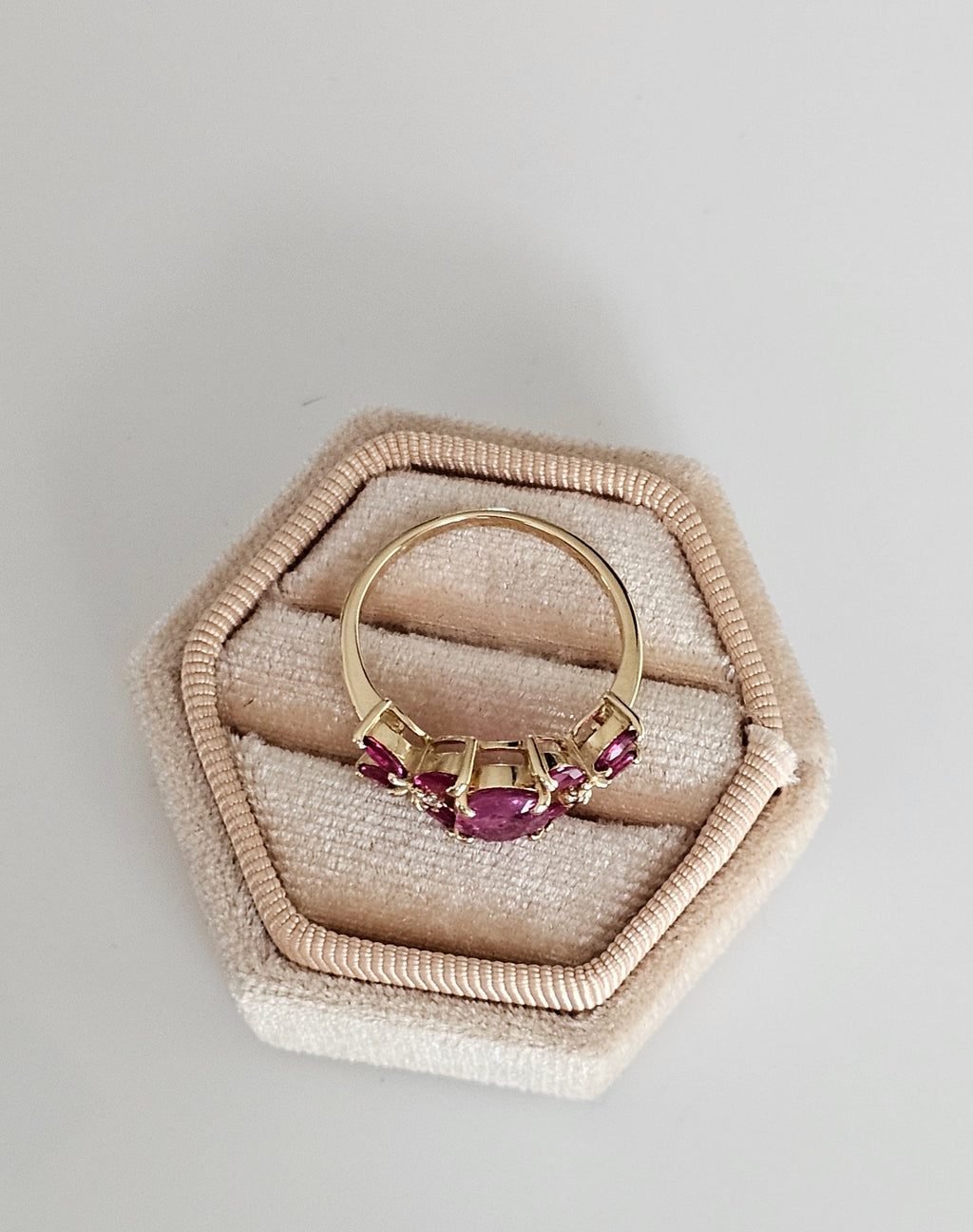 9ct Yellow Gold Natural Pink Sapphire & Diamond Ring | Size UK M 1/2 (US 6.5) | 3g