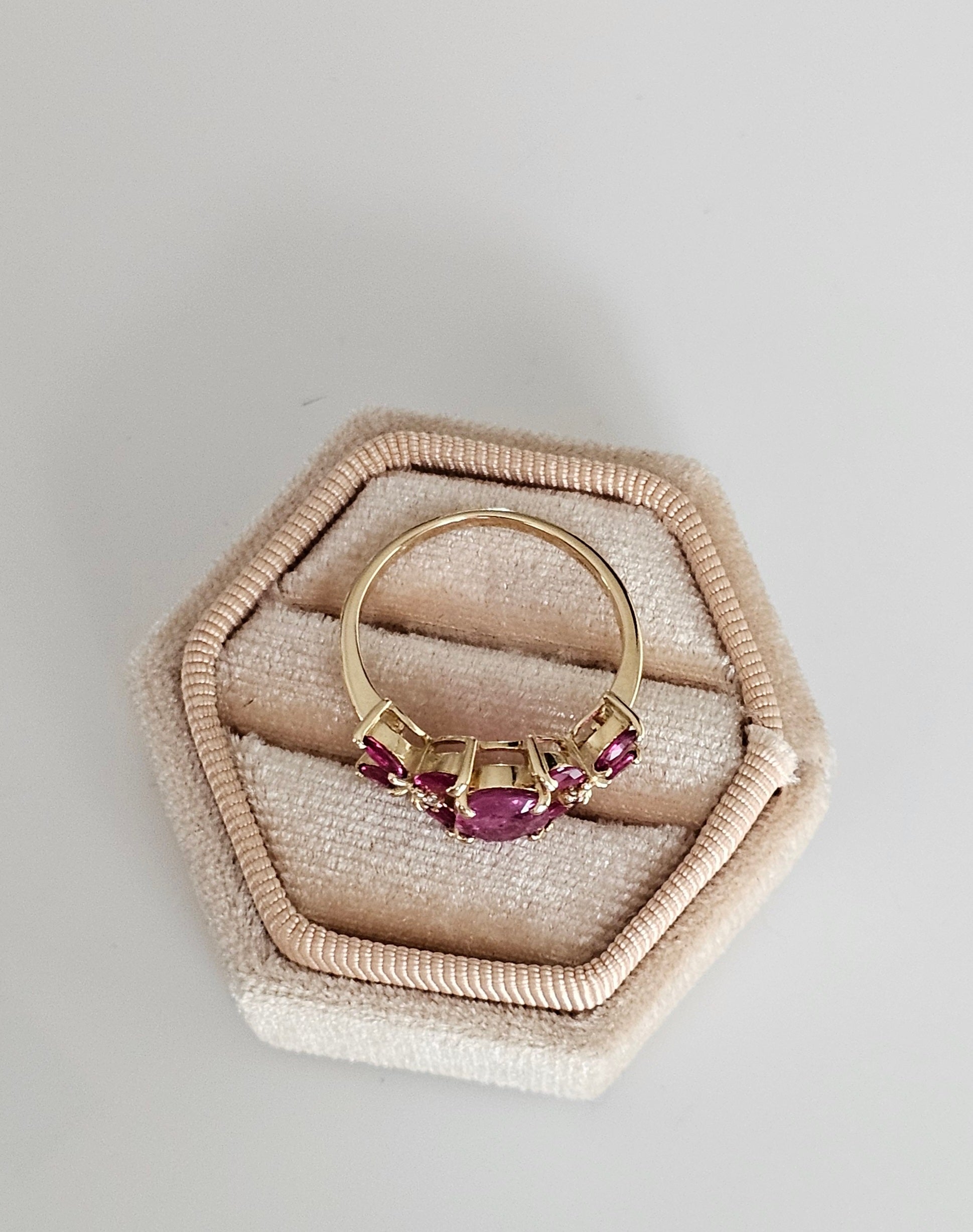 9ct Yellow Gold Natural Pink Sapphire & Diamond Ring | Size UK M 1/2 (US 6.5) | 3g