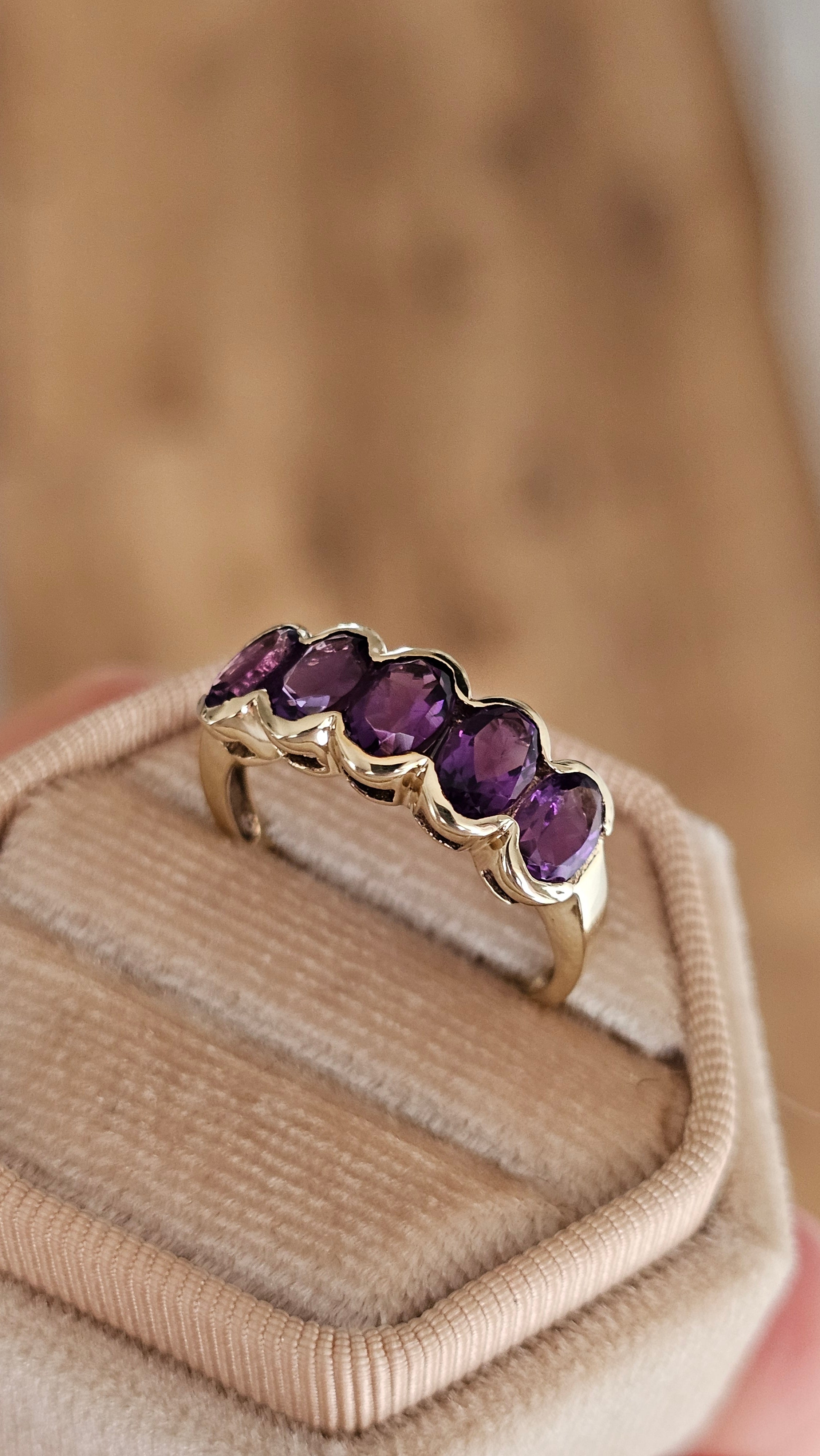 9ct Yellow Gold 5-Stone Oval Amethyst Ring – Size P1/2 (2.90g)