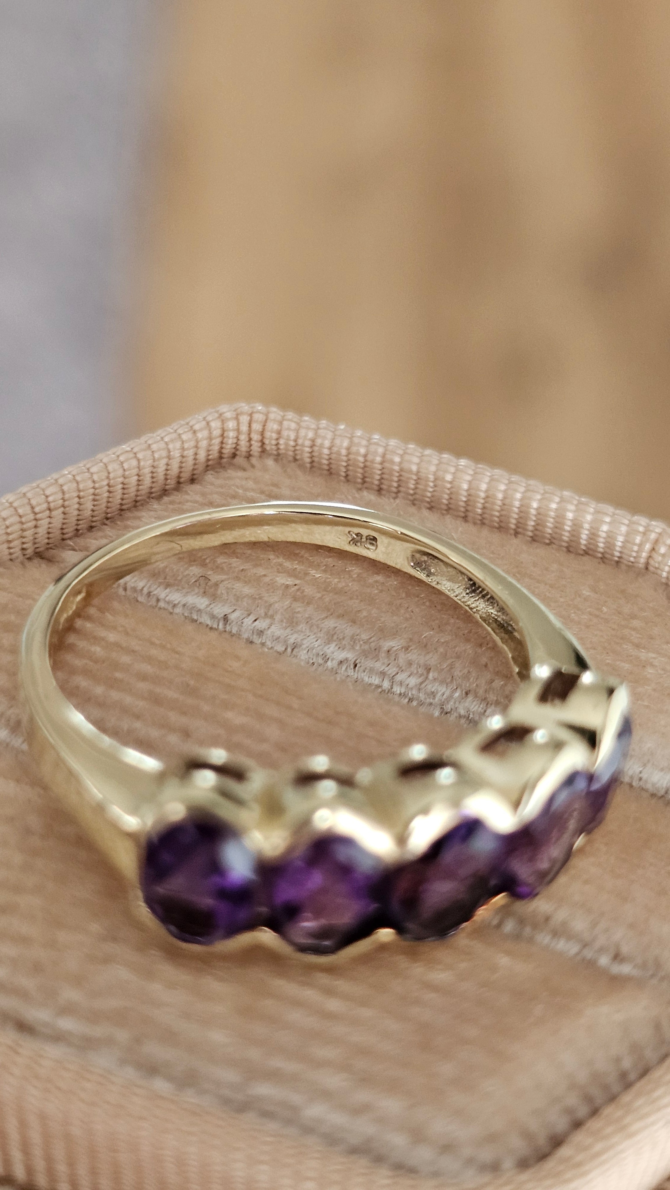 9ct Yellow Gold 5-Stone Oval Amethyst Ring – Size P1/2 (2.90g)