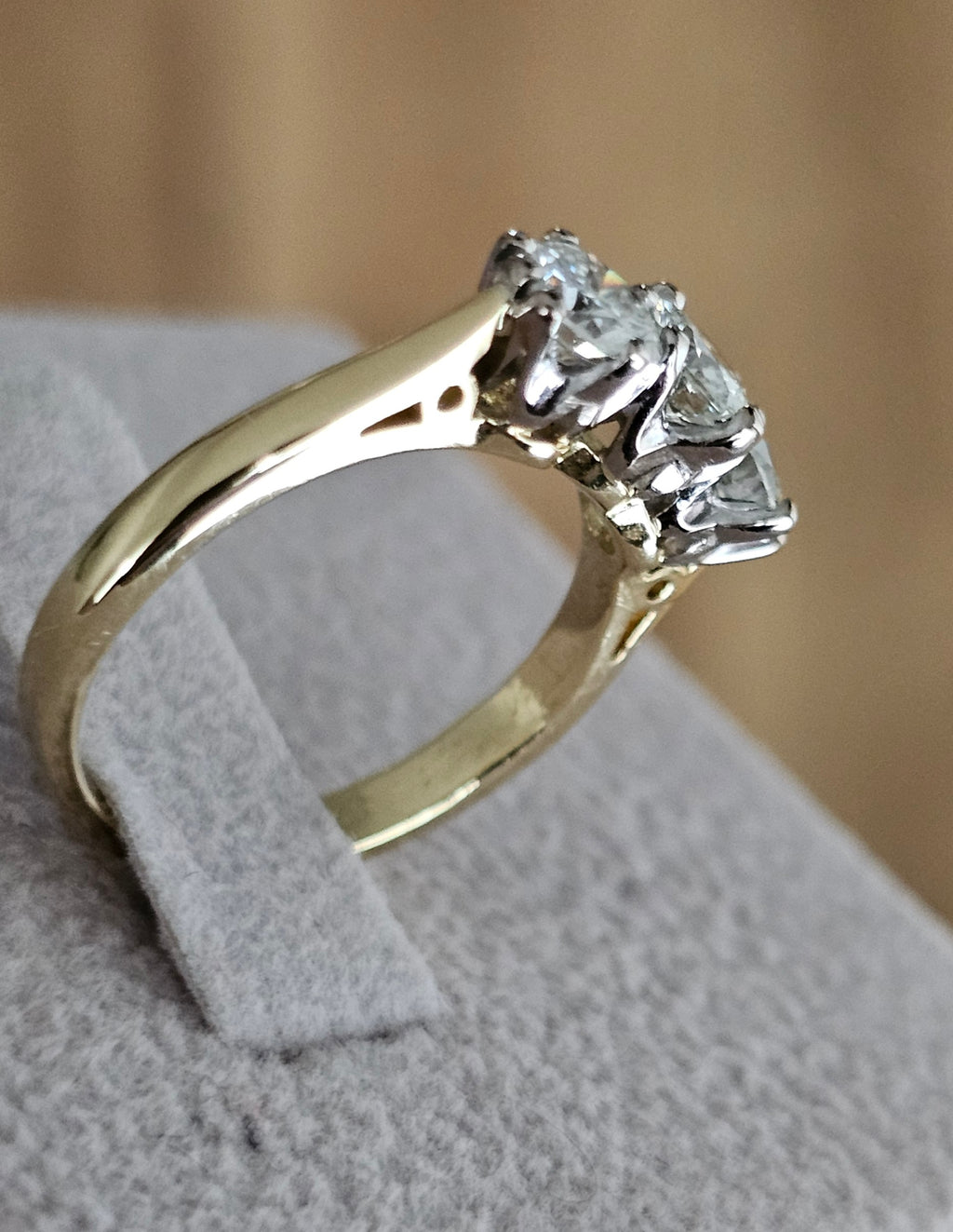 18ct Yellow Gold 1.00ct Natural Diamond Three-Stone Ring – WGI Certified (Size I 1/2)