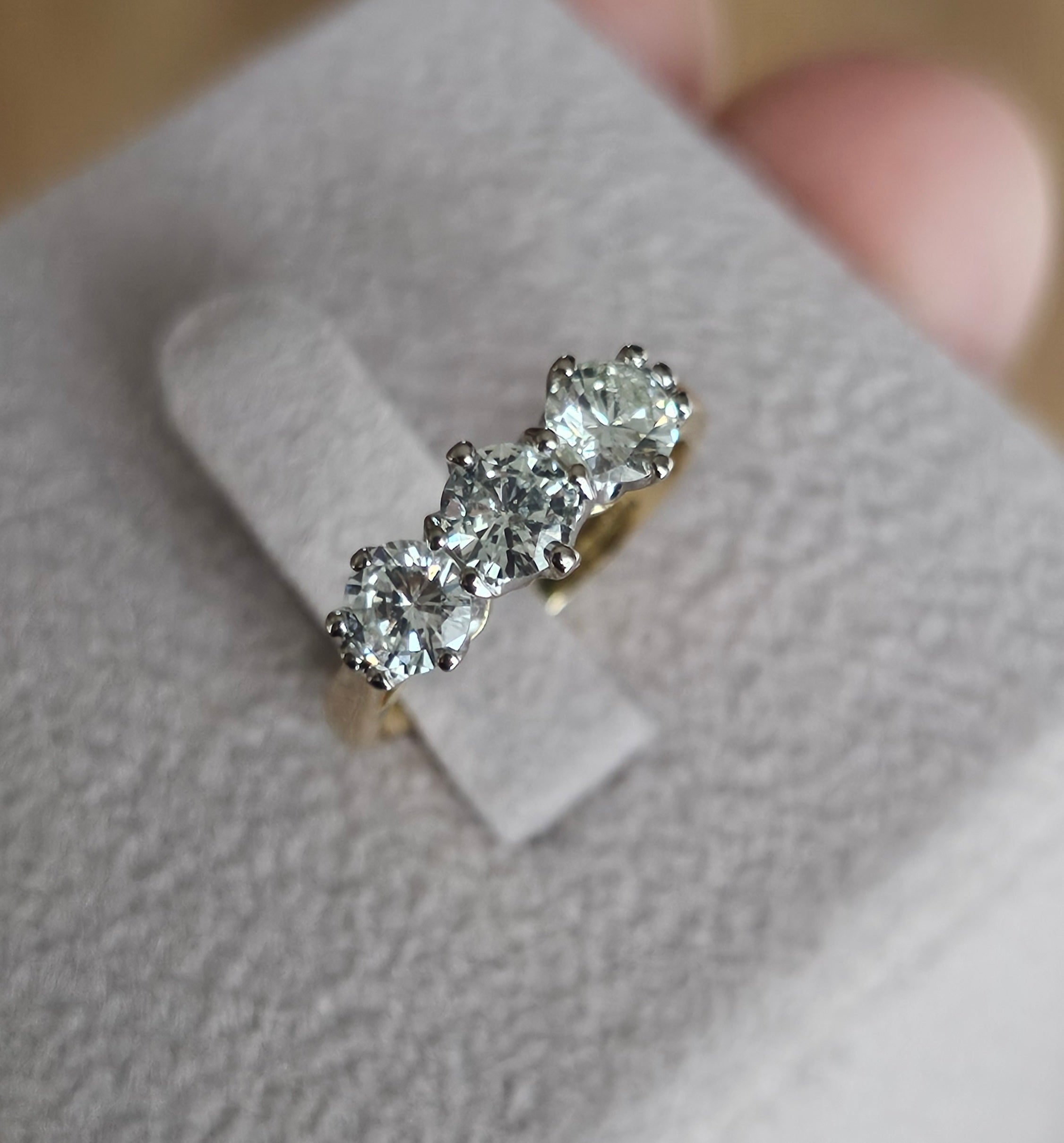 18ct Yellow Gold 1.00ct Natural Diamond Three-Stone Ring – WGI Certified (Size I 1/2)