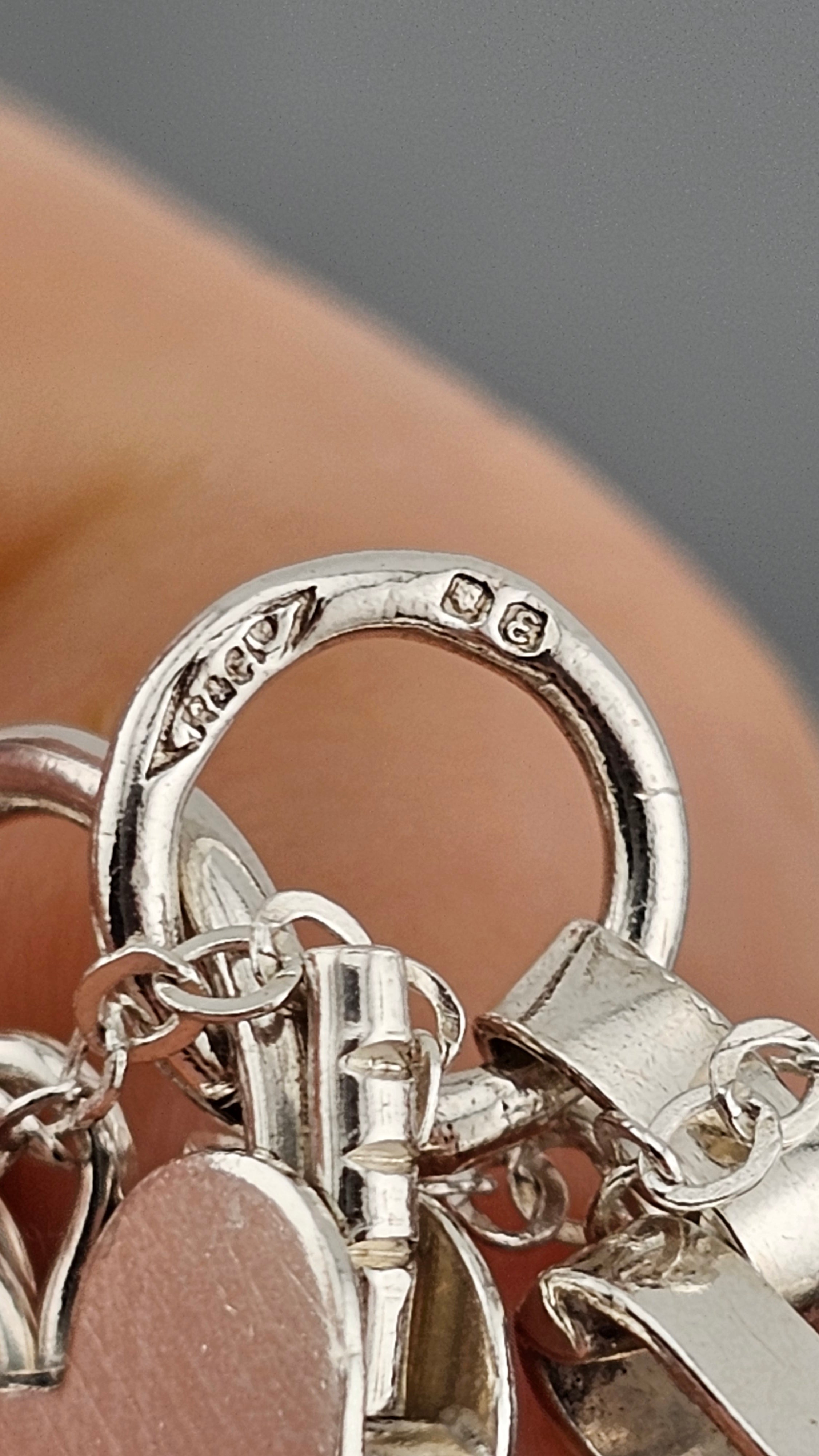 Vintage 1979 Sterling Silver Wide Gate Bracelet with Heart Padlock (20.75g)