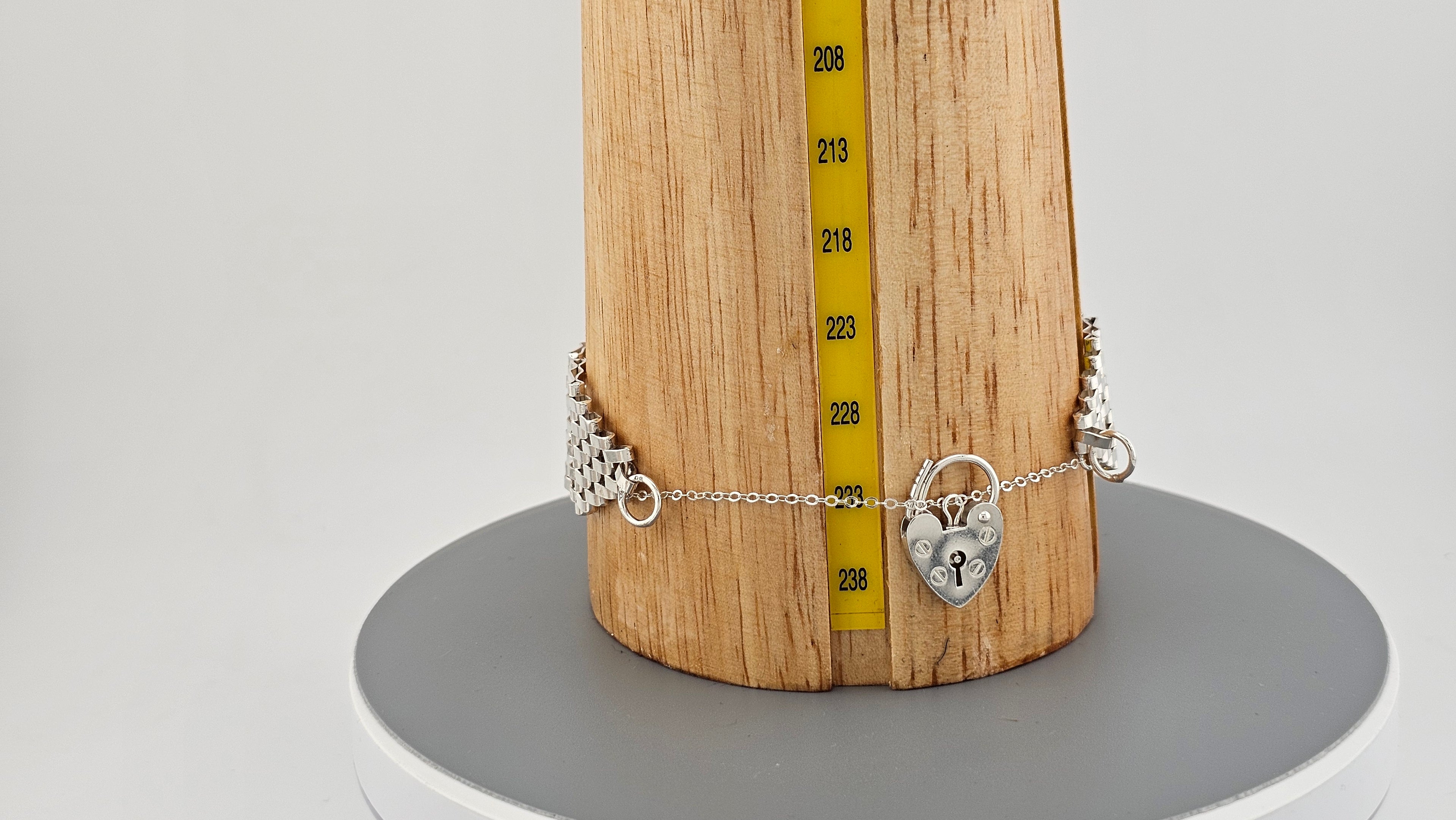 Vintage 1979 Sterling Silver Wide Gate Bracelet with Heart Padlock (20.75g)