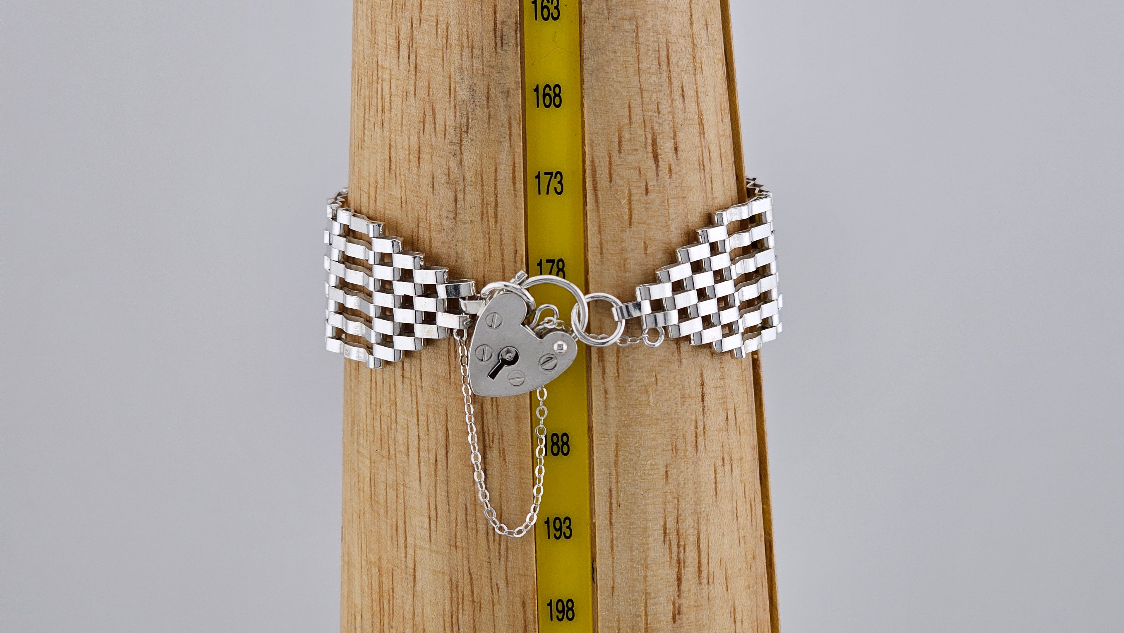 Vintage 1979 Sterling Silver Wide Gate Bracelet with Heart Padlock (20.75g)