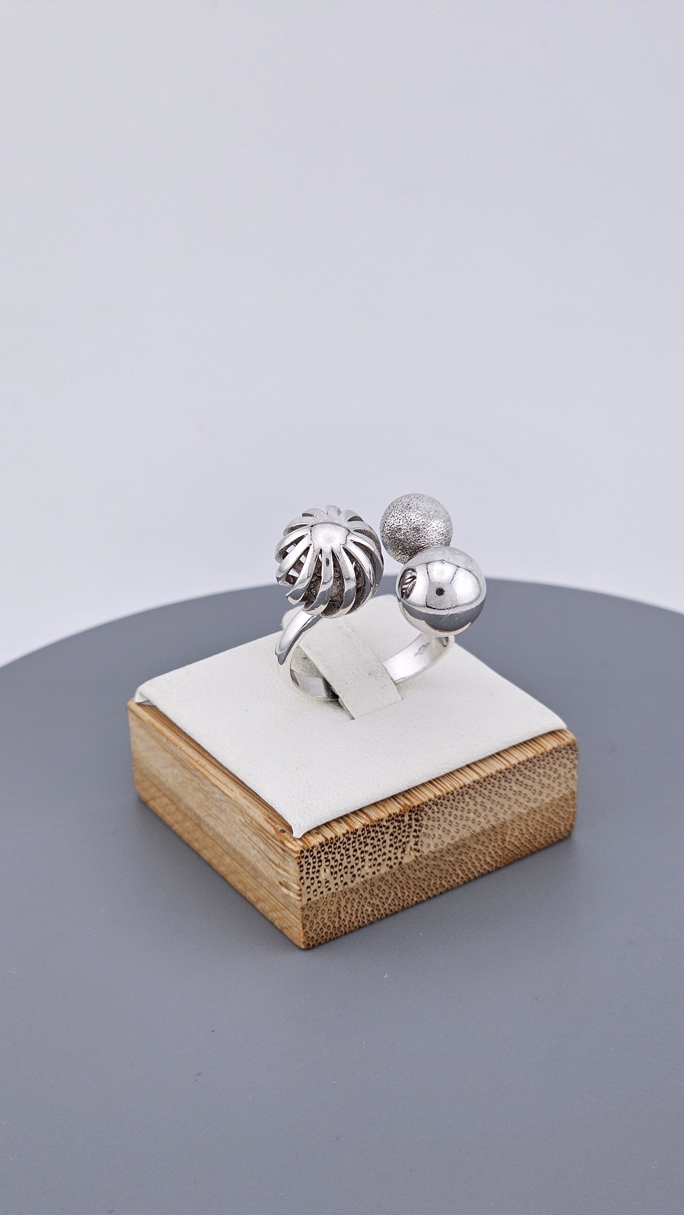 925 Sterling Silver Mixed-Texture Ball Ring
