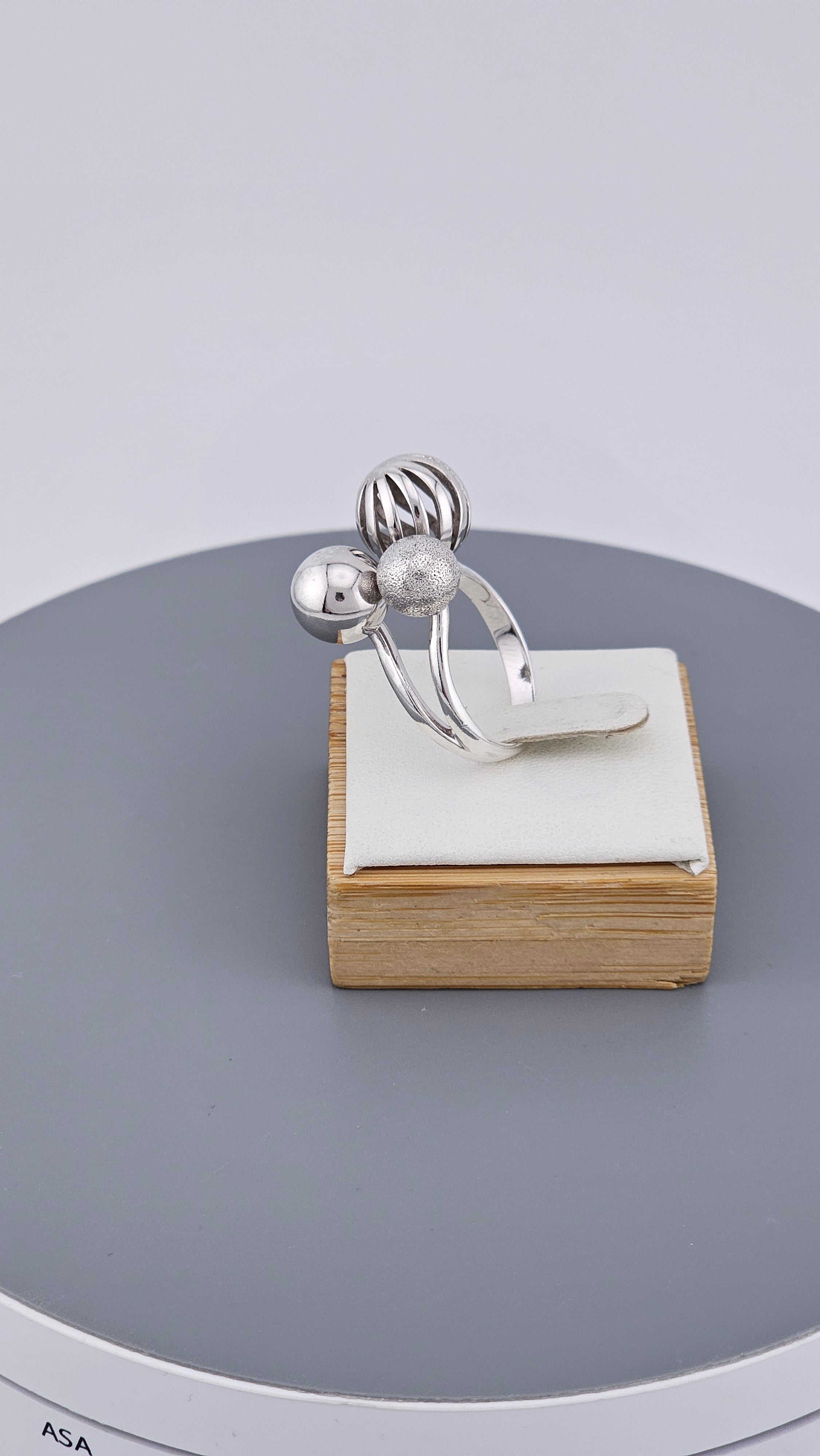 925 Sterling Silver Mixed-Texture Ball Ring