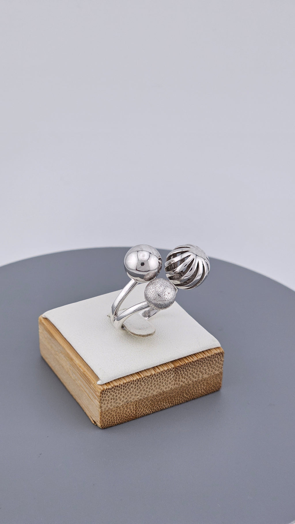 925 Sterling Silver Mixed-Texture Ball Ring