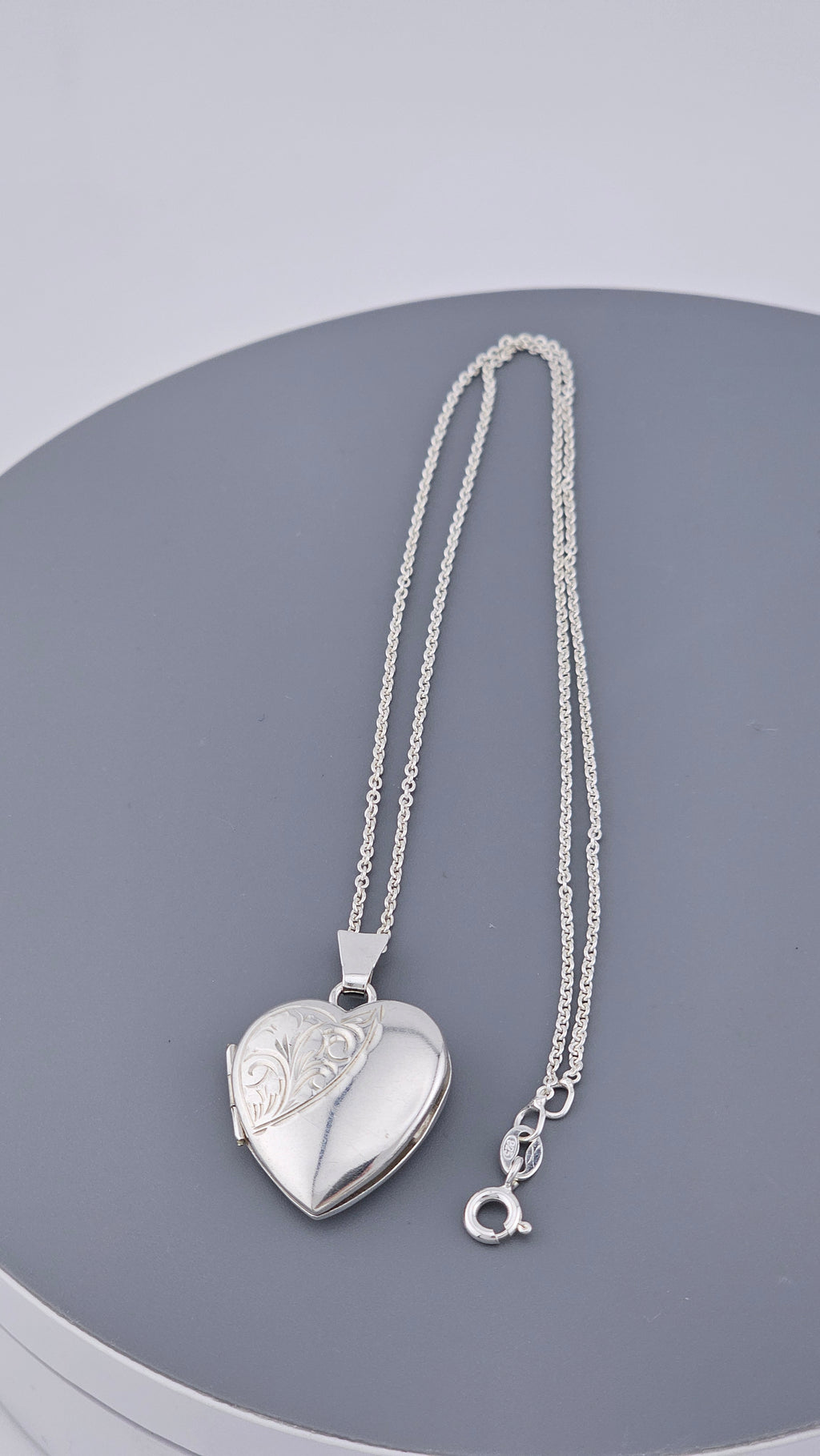 925 Sterling Silver Engraved Heart Locket Pendant & Chain