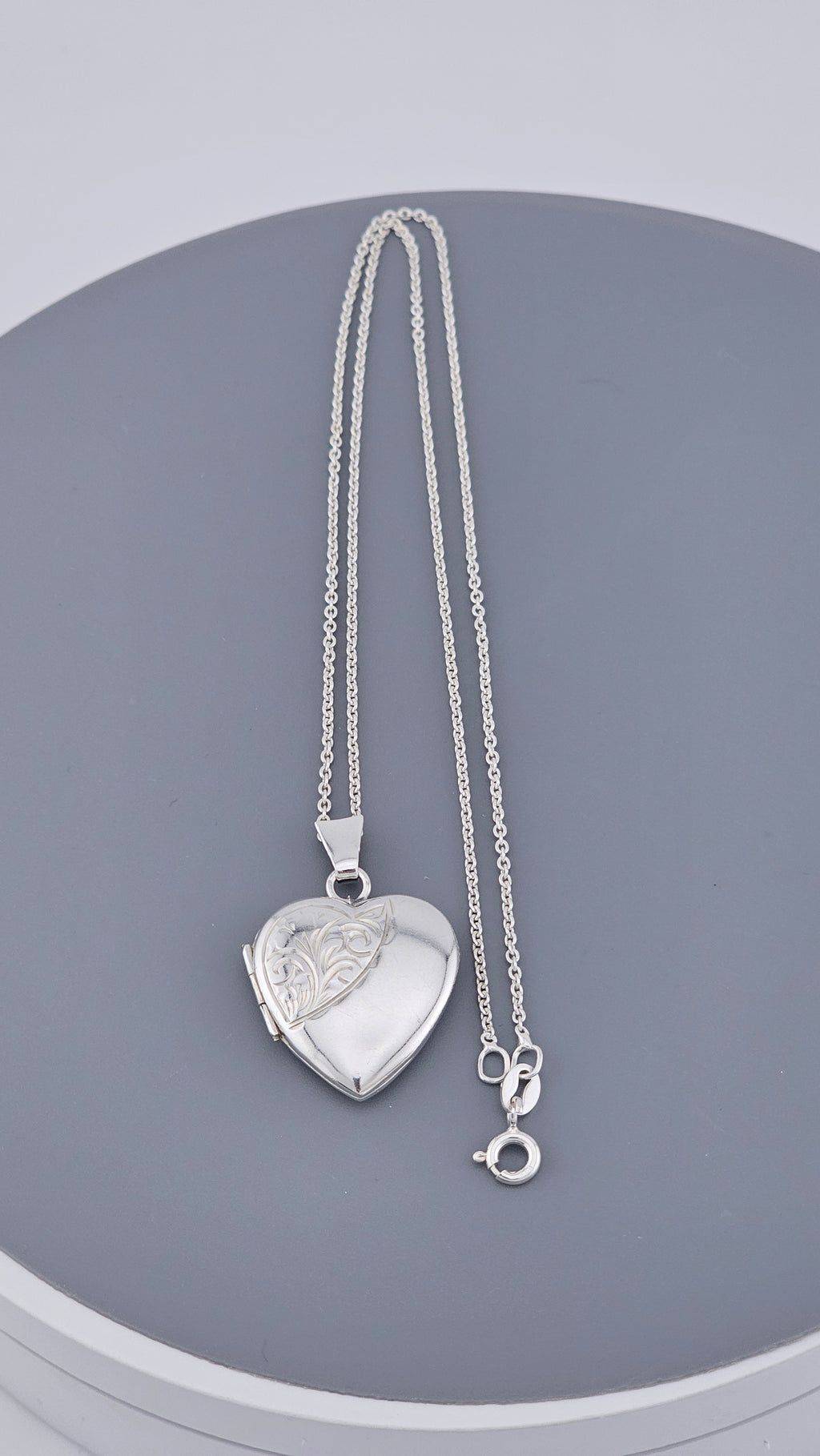 925 Sterling Silver Engraved Heart Locket Pendant & Chain