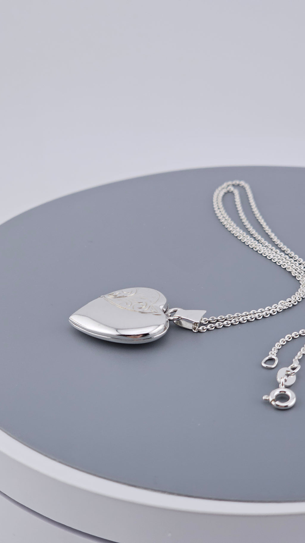 925 Sterling Silver Engraved Heart Locket Pendant & Chain