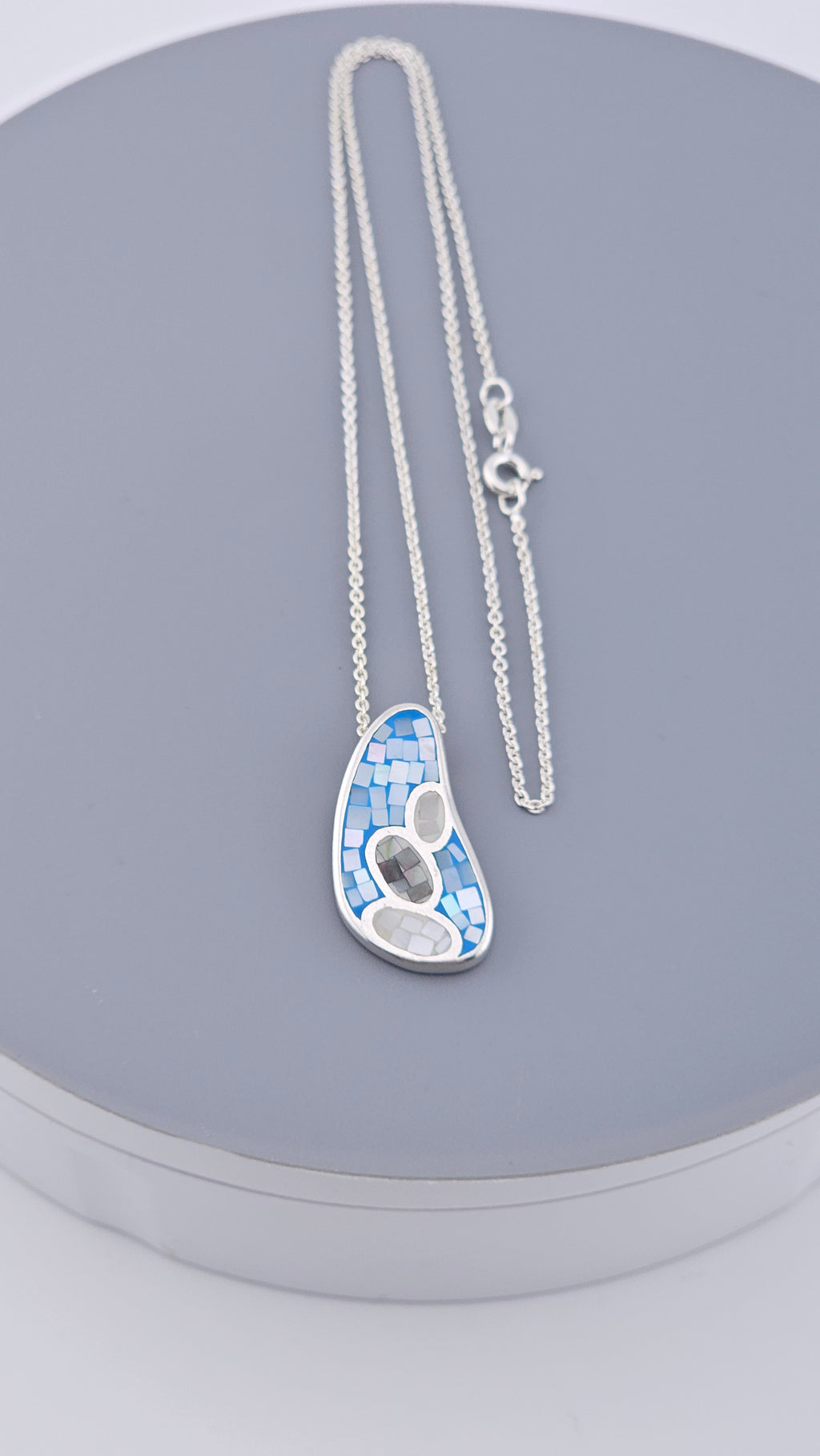 925 Sterling Silver Blue Mosaic Shell Inlay Pendant Necklace - 16"