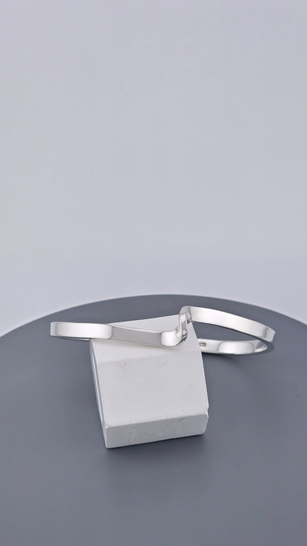 Modernist Wave 925 Sterling Silver Cuff Bracelet, 17.5 cm