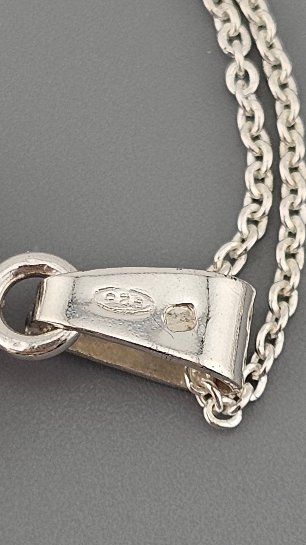 925 Sterling Silver Engraved Oval Locket Pendant Necklace