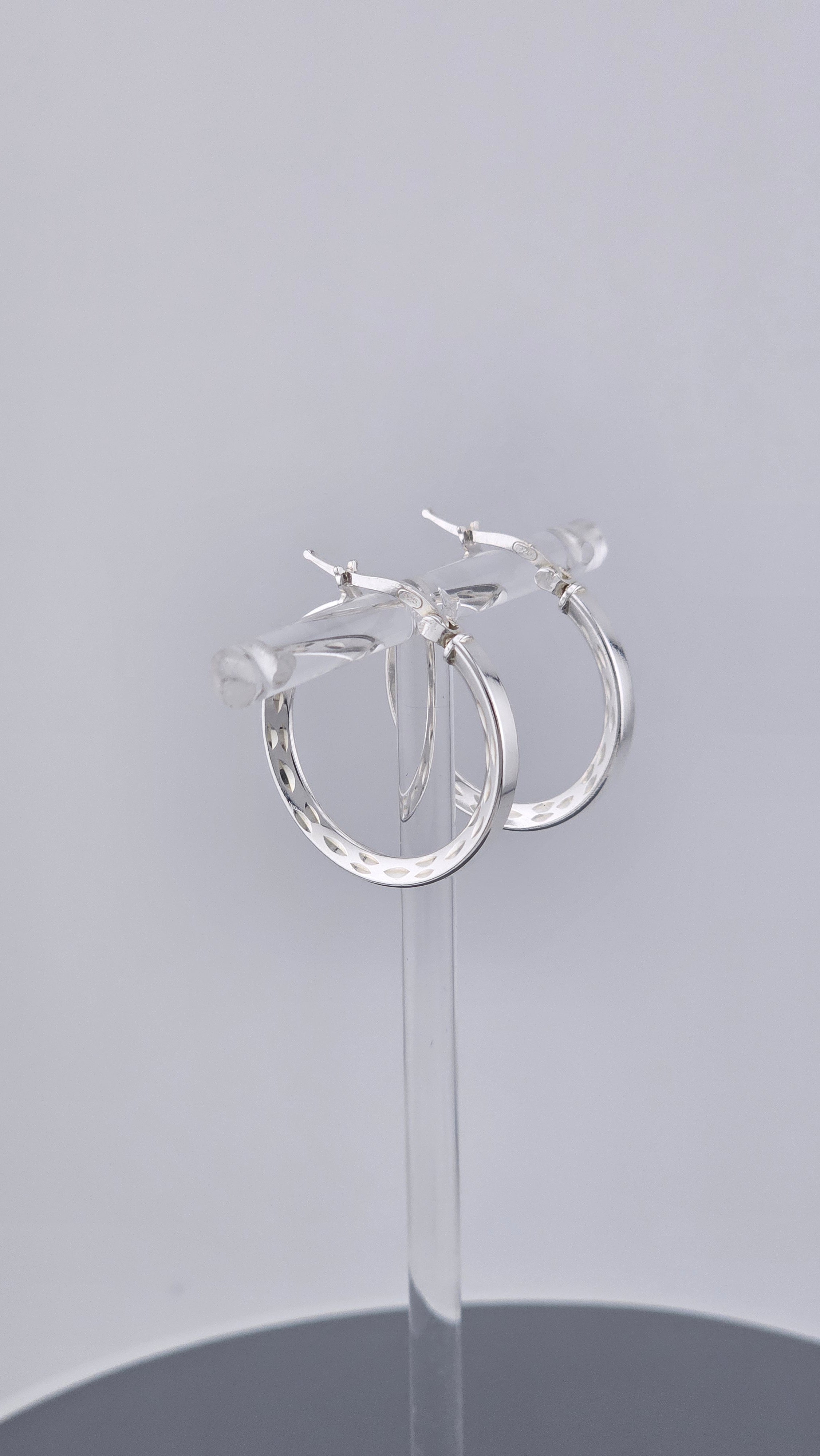 925 Sterling Silver Diamond-Cut Geometric Hoop Earrings