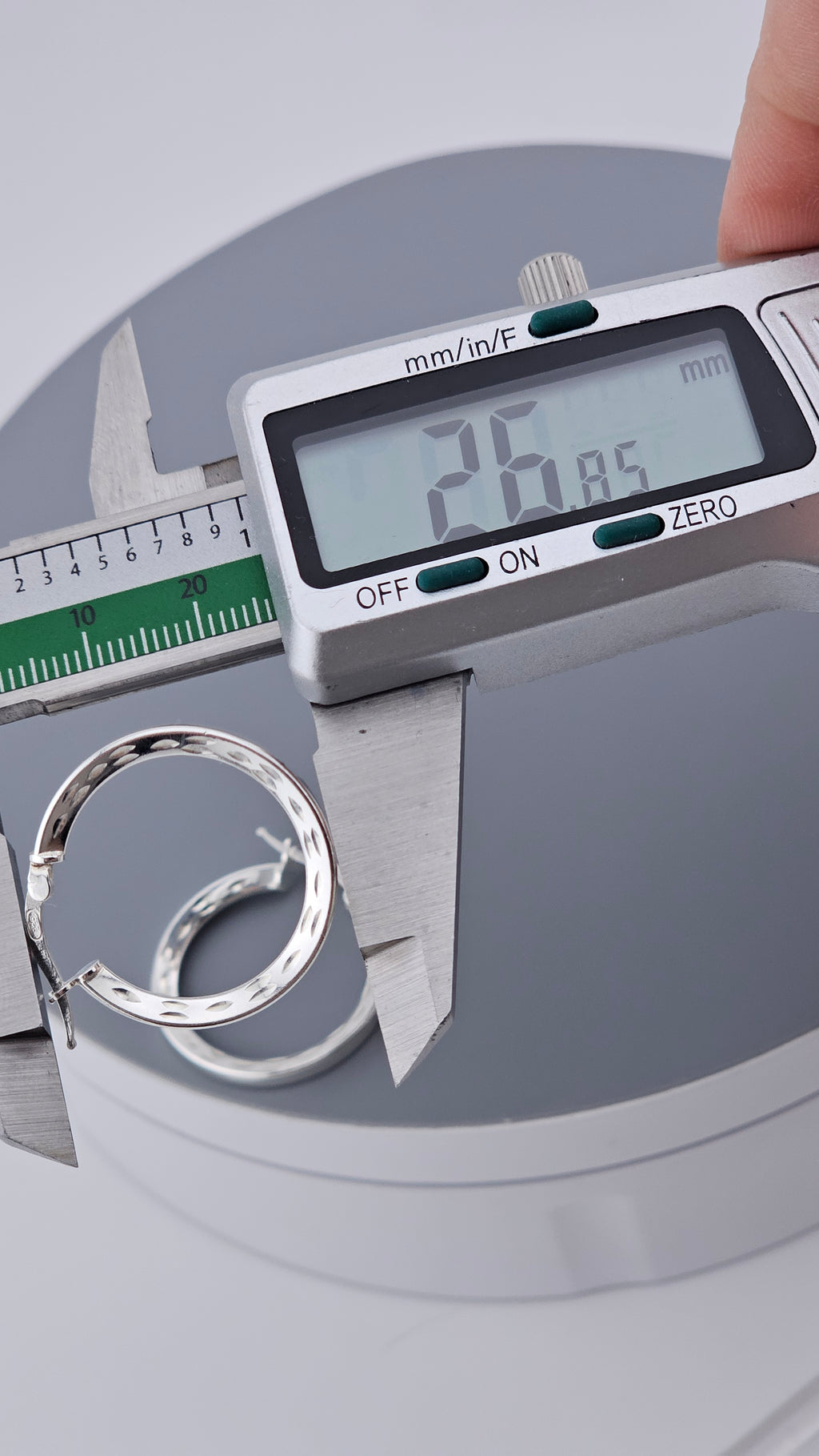 925 Sterling Silver Diamond-Cut Geometric Hoop Earrings