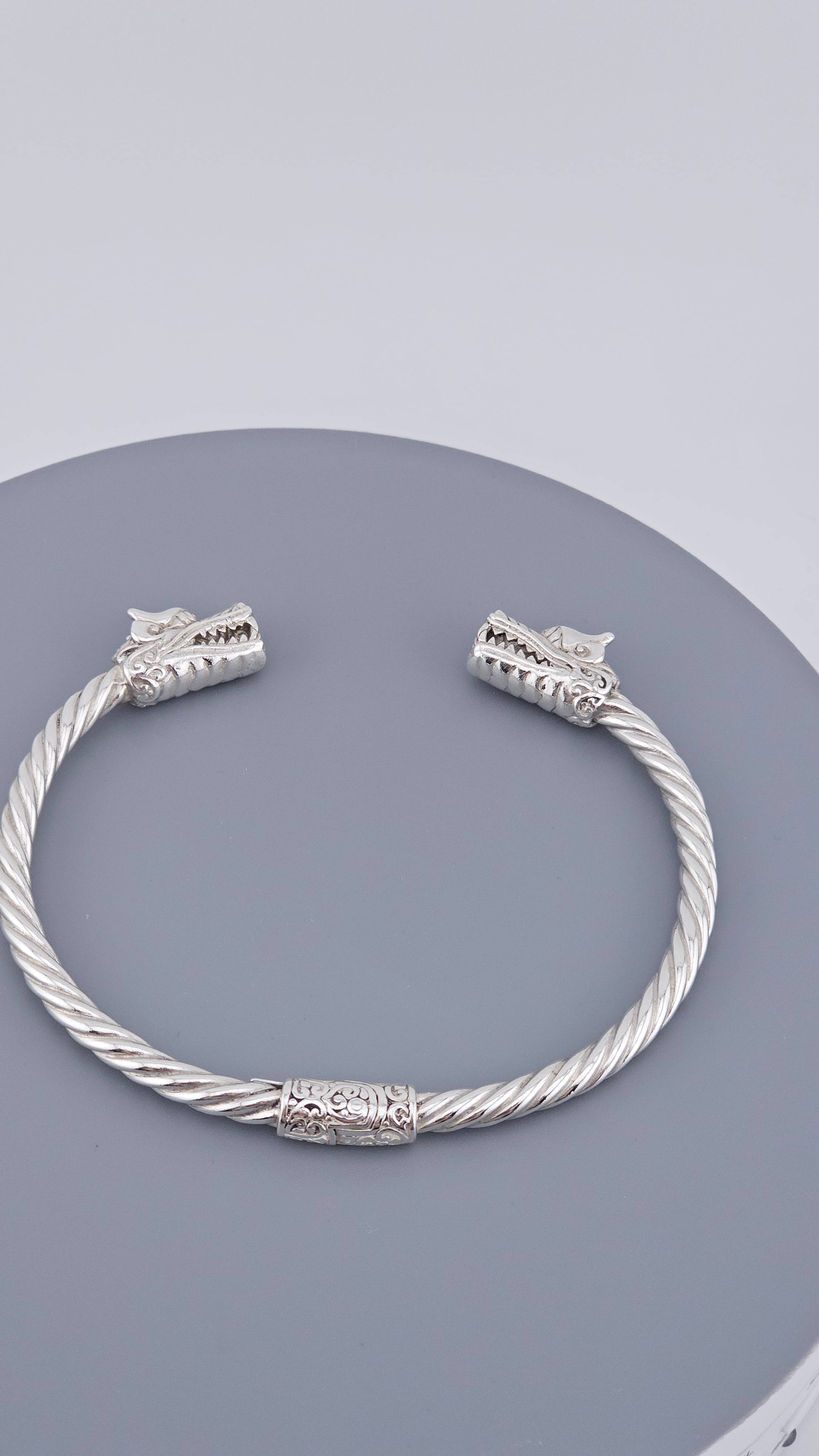 Vintage 925 Sterling Silver Hinged Dragon Head Cable Cuff - 19.5cm