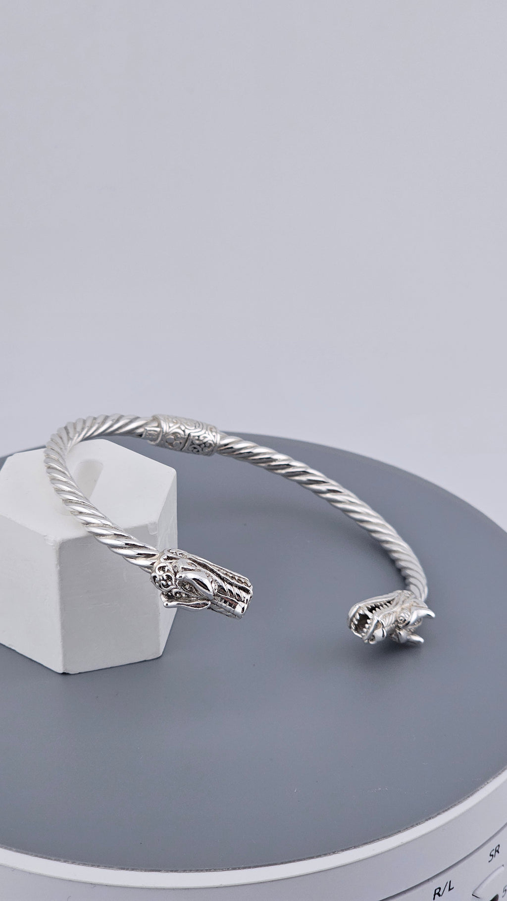 Vintage 925 Sterling Silver Hinged Dragon Head Cable Cuff - 19.5cm