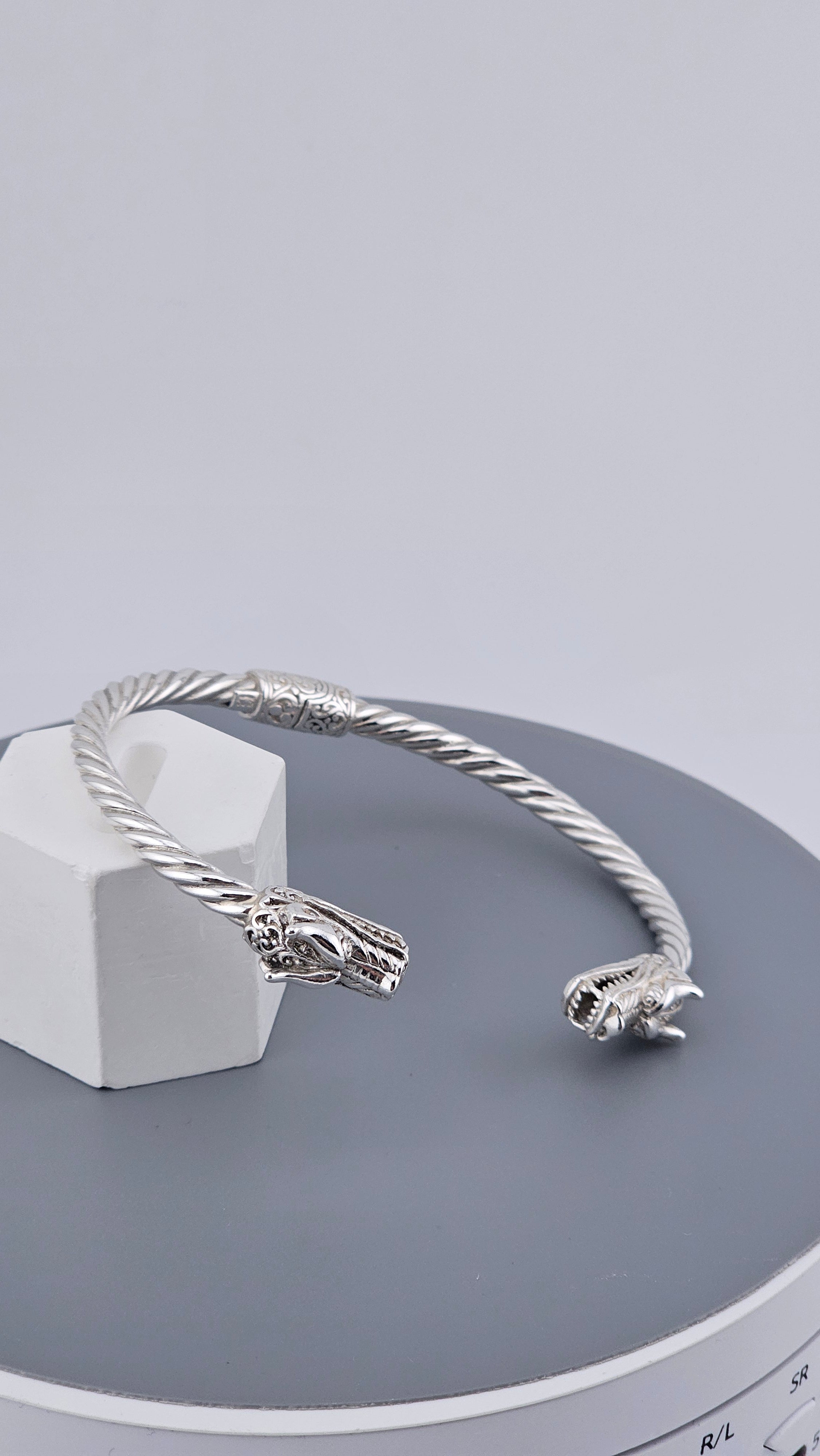 Vintage 925 Sterling Silver Hinged Dragon Head Cable Cuff - 19.5cm