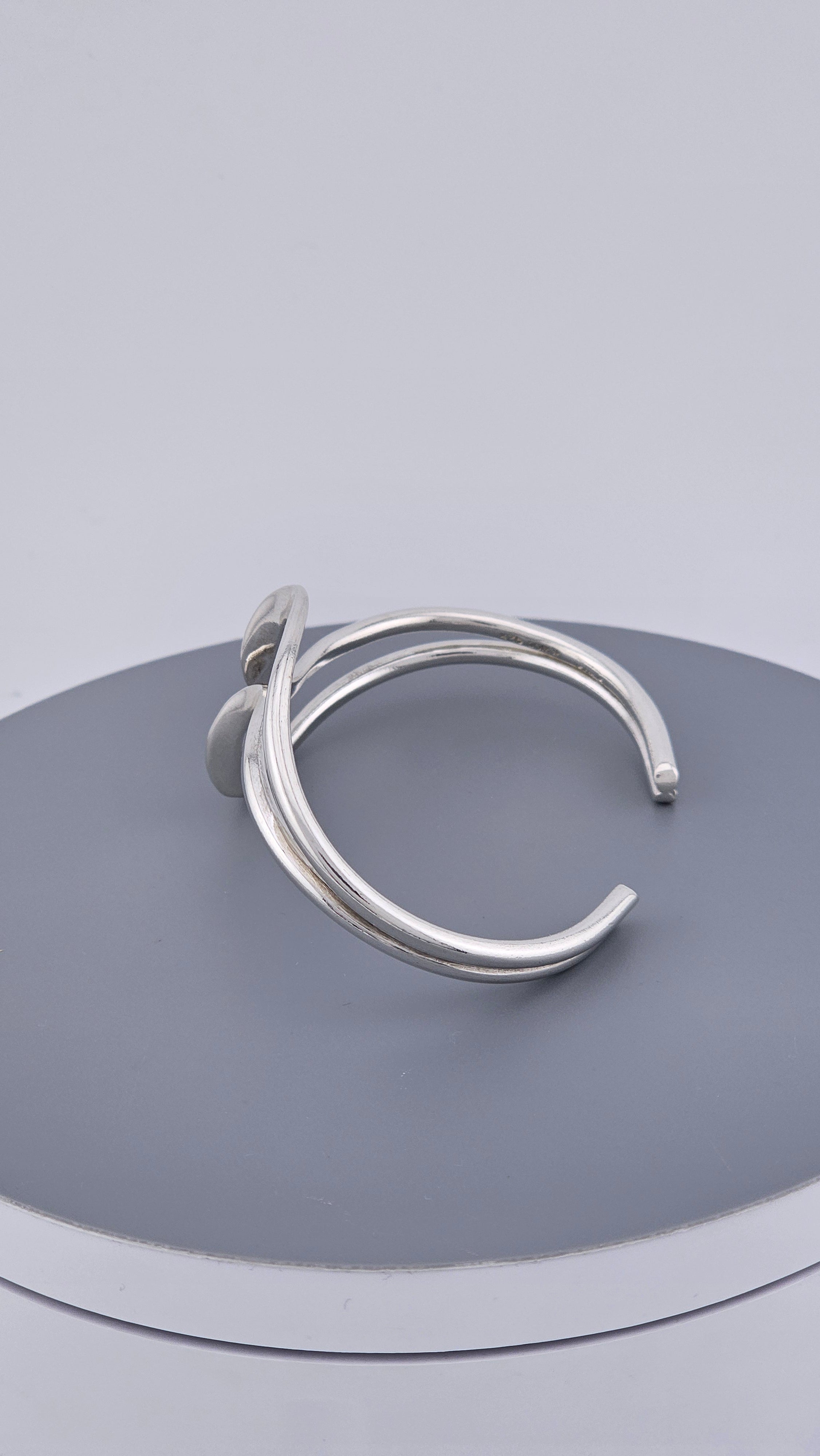 Vintage Taxco Mexico 925 Sterling Silver Wavy Ribbon Cuff Bracelet