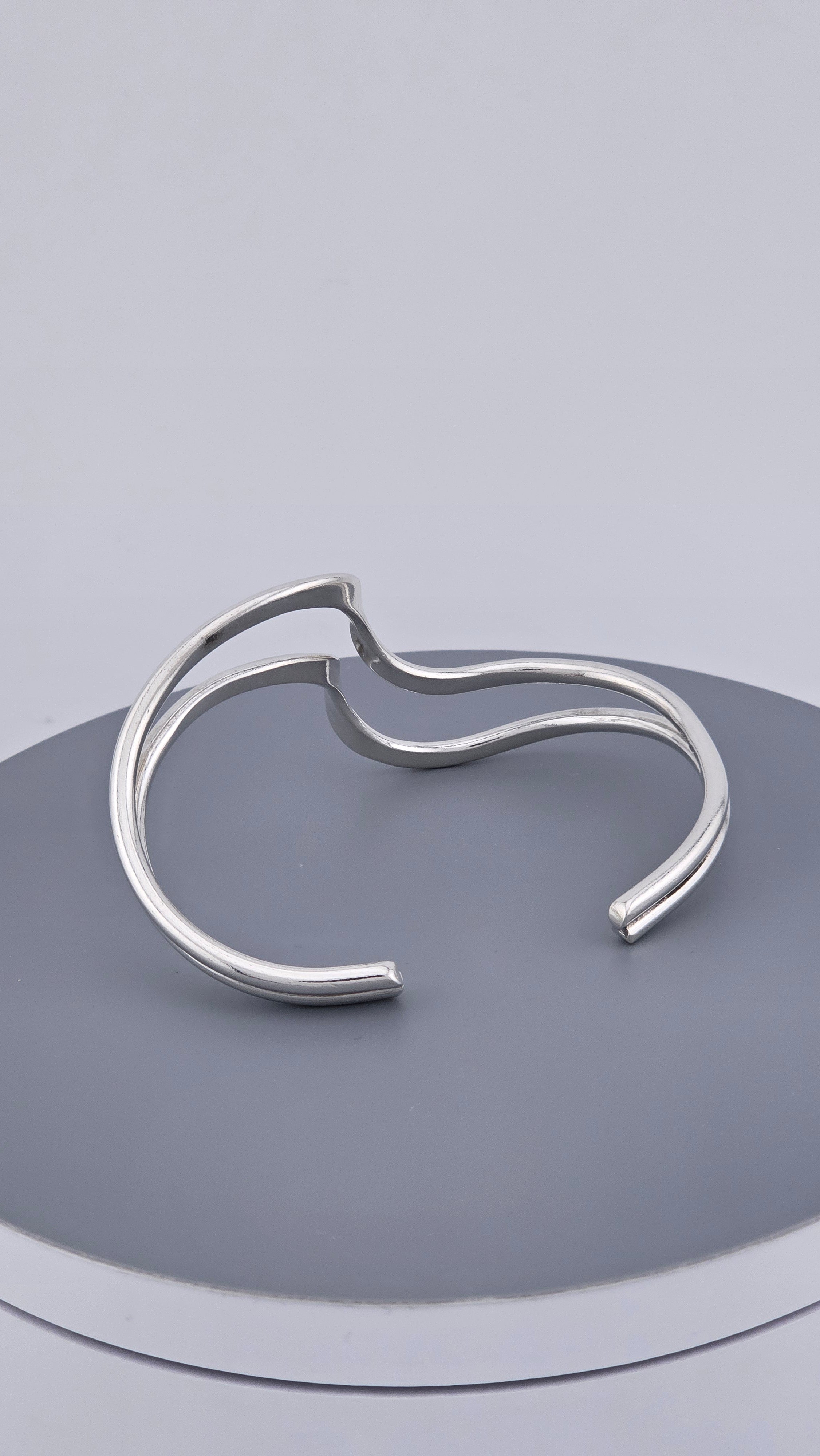 Vintage Taxco Mexico 925 Sterling Silver Wavy Ribbon Cuff Bracelet