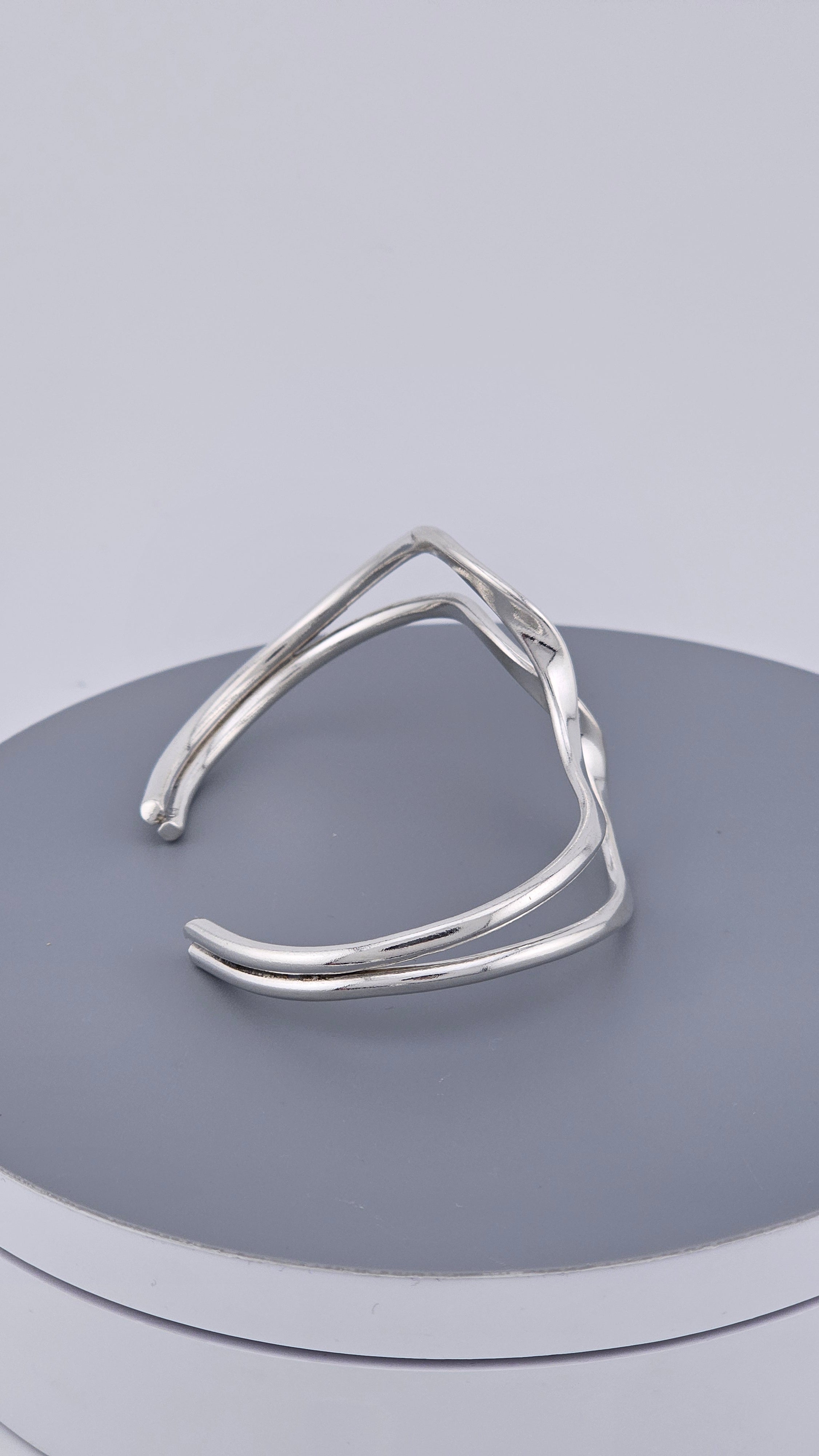 Vintage Taxco Mexico 925 Sterling Silver Wavy Ribbon Cuff Bracelet