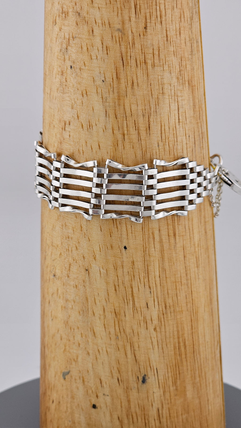 Vintage Sterling Silver 6-Bar Gate Bracelet with Heart Padlock 1