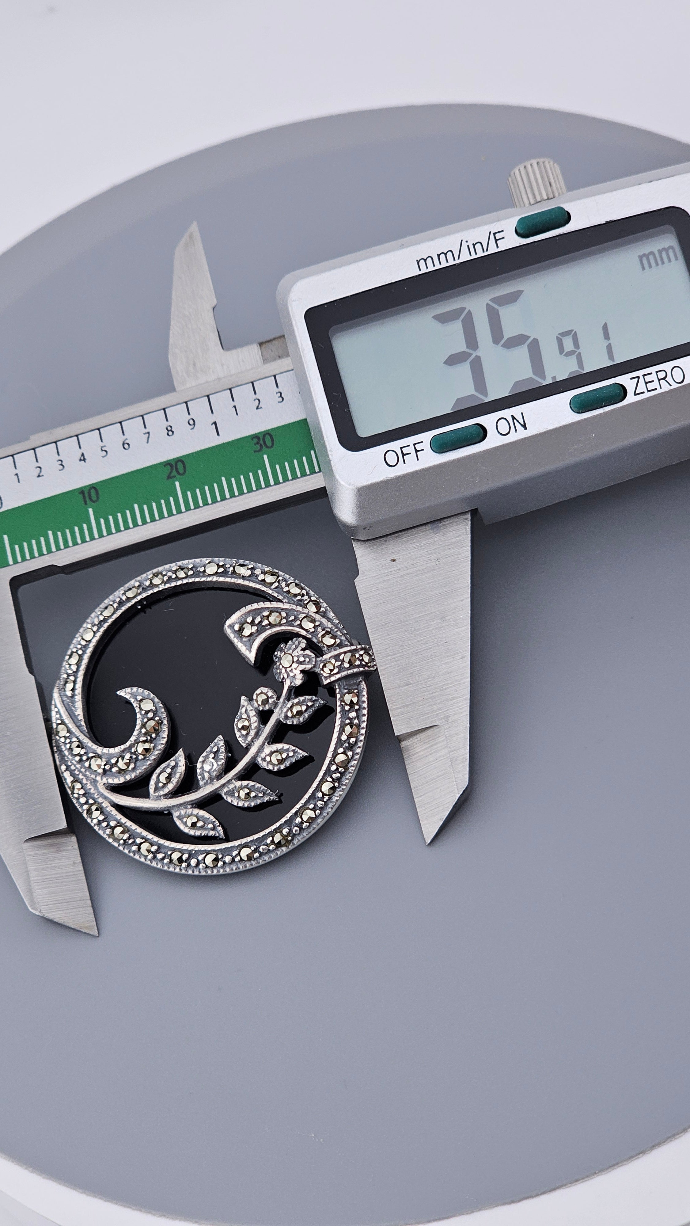 Vintage Sterling Silver Marcasite & Black Onyx Floral Brooch