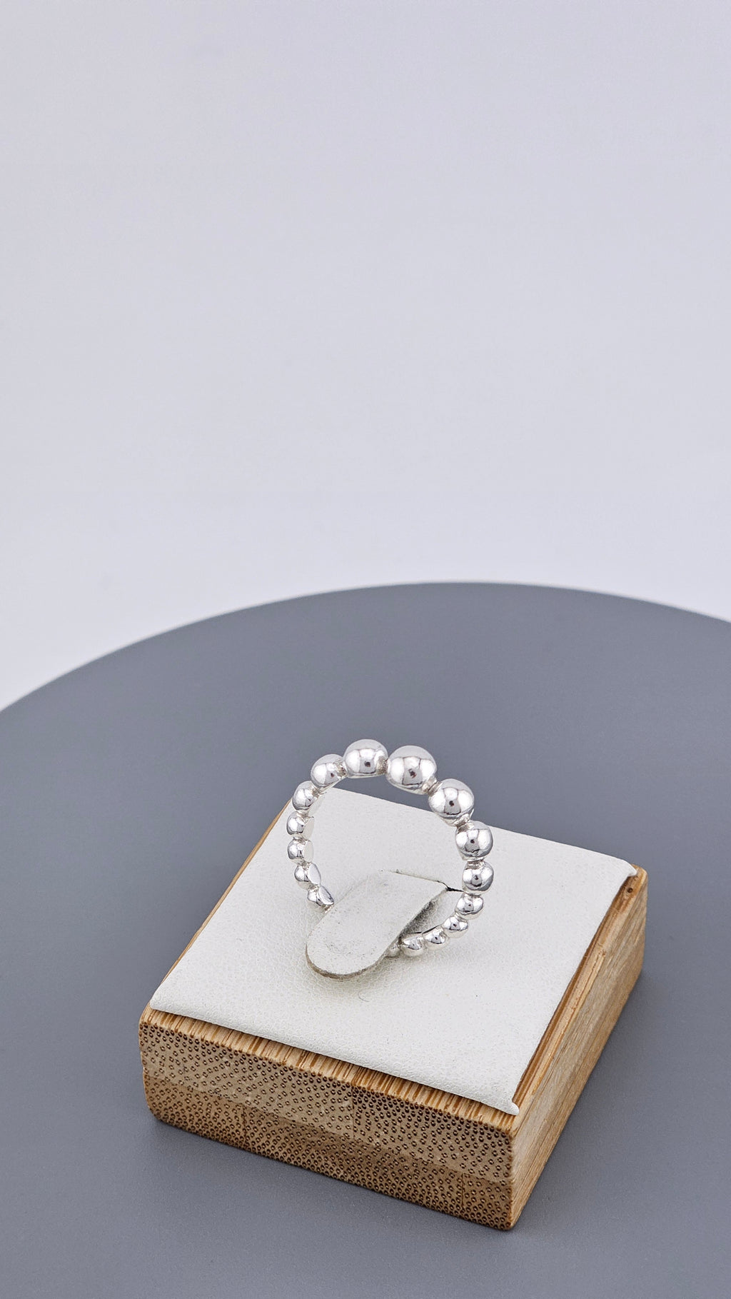 925 Sterling Silver Graduated Beaded Band Ring | Size UK L 1/2