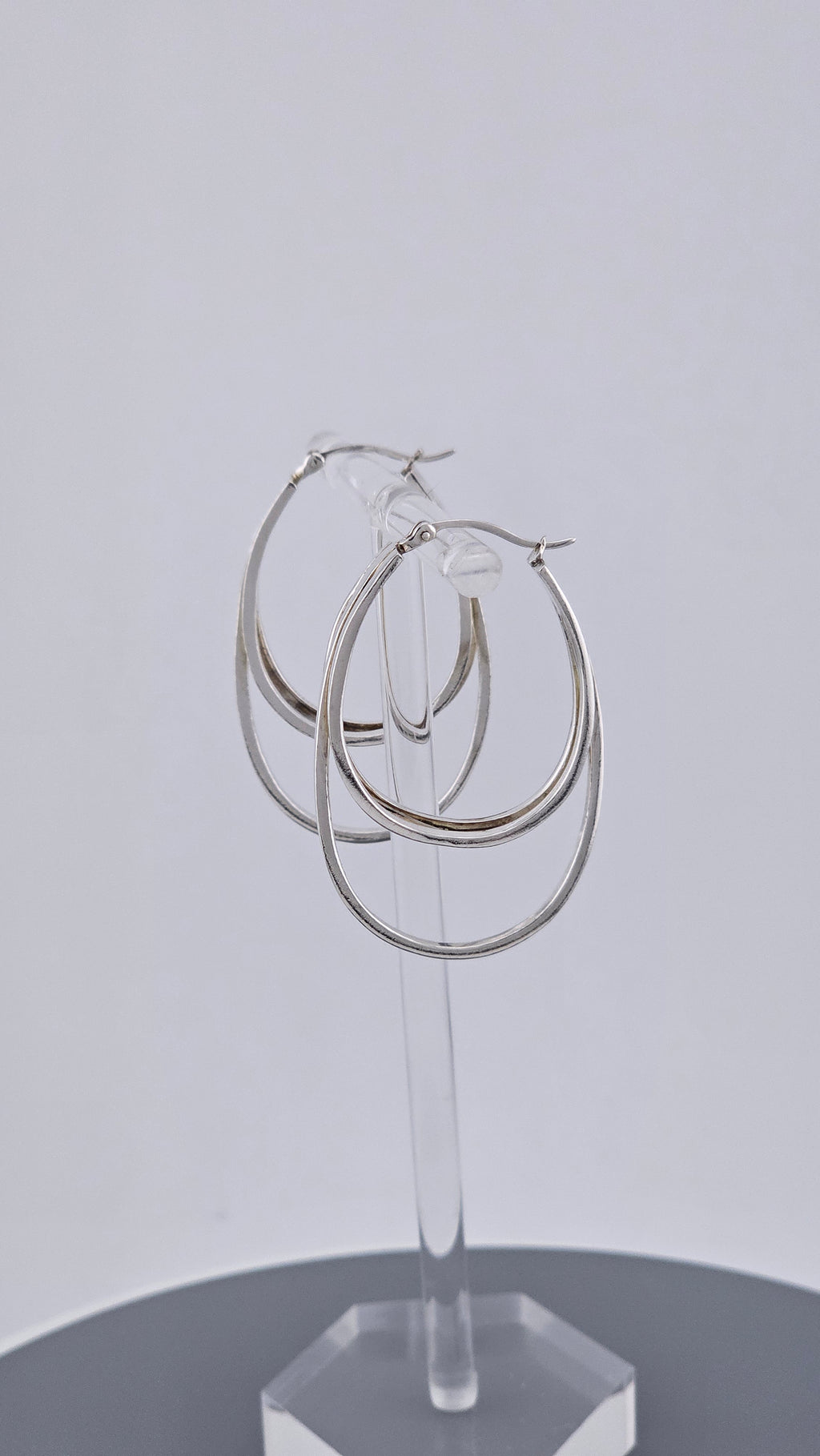 925 Sterling Silver Triple Layer Oval Hoop Earrings (9.42g)