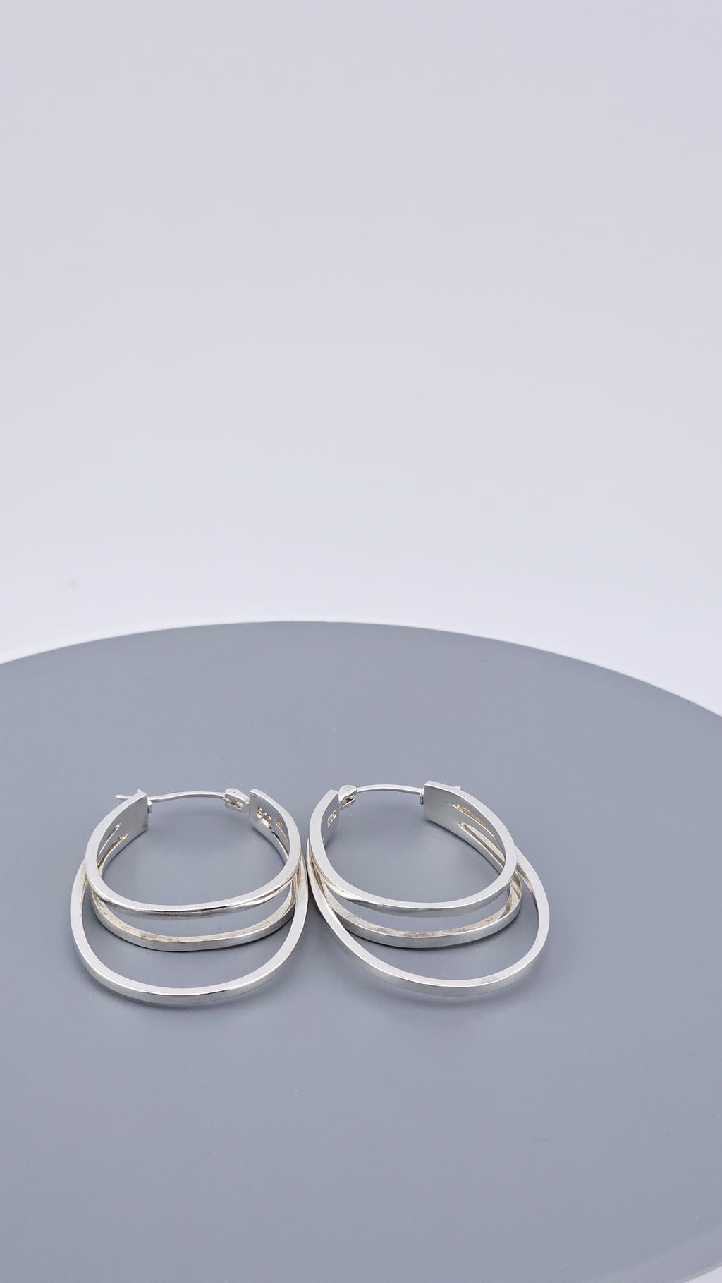 925 Sterling Silver Triple Layer Oval Hoop Earrings (9.42g)