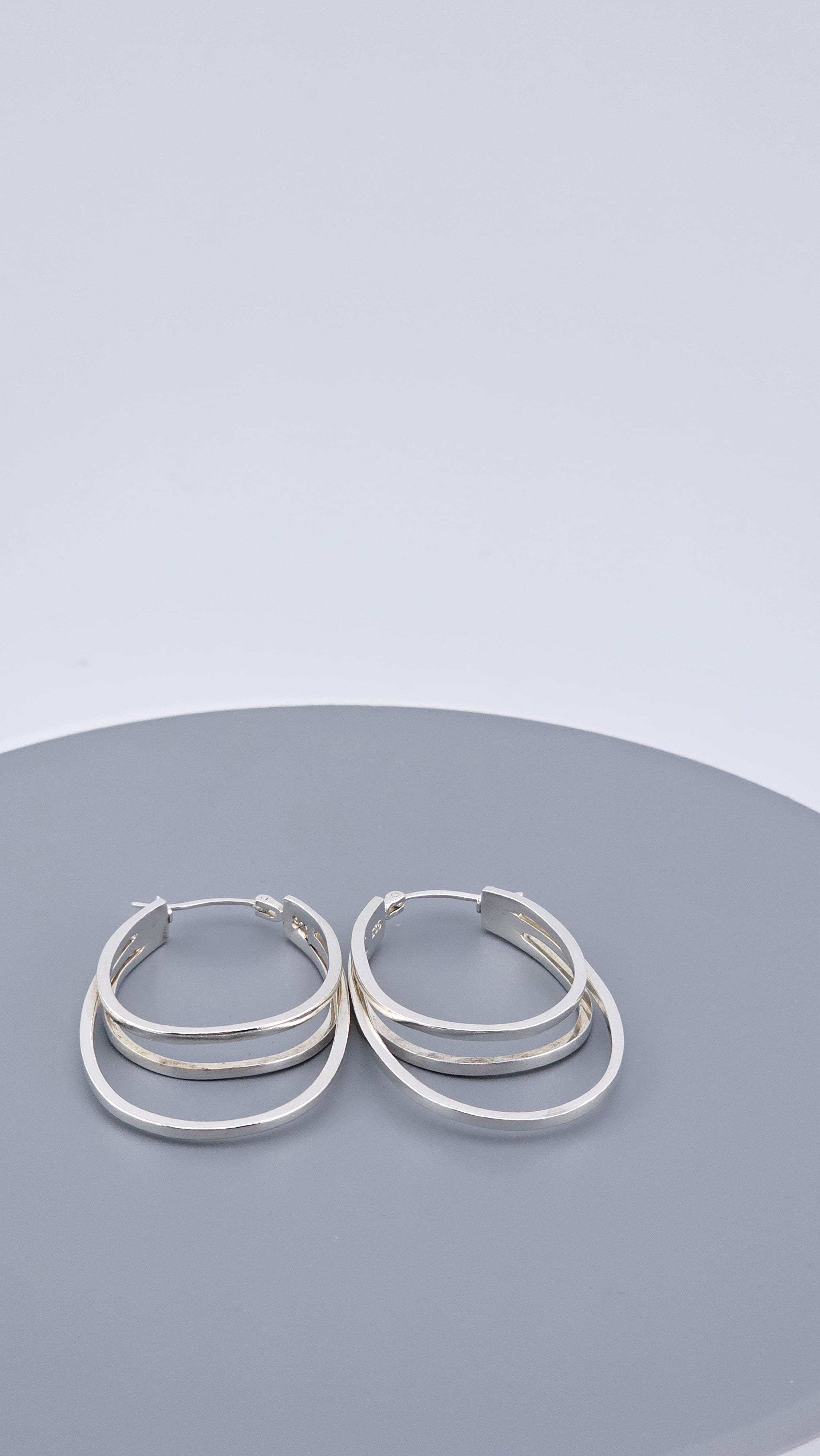 925 Sterling Silver Triple Layer Oval Hoop Earrings (9.42g)