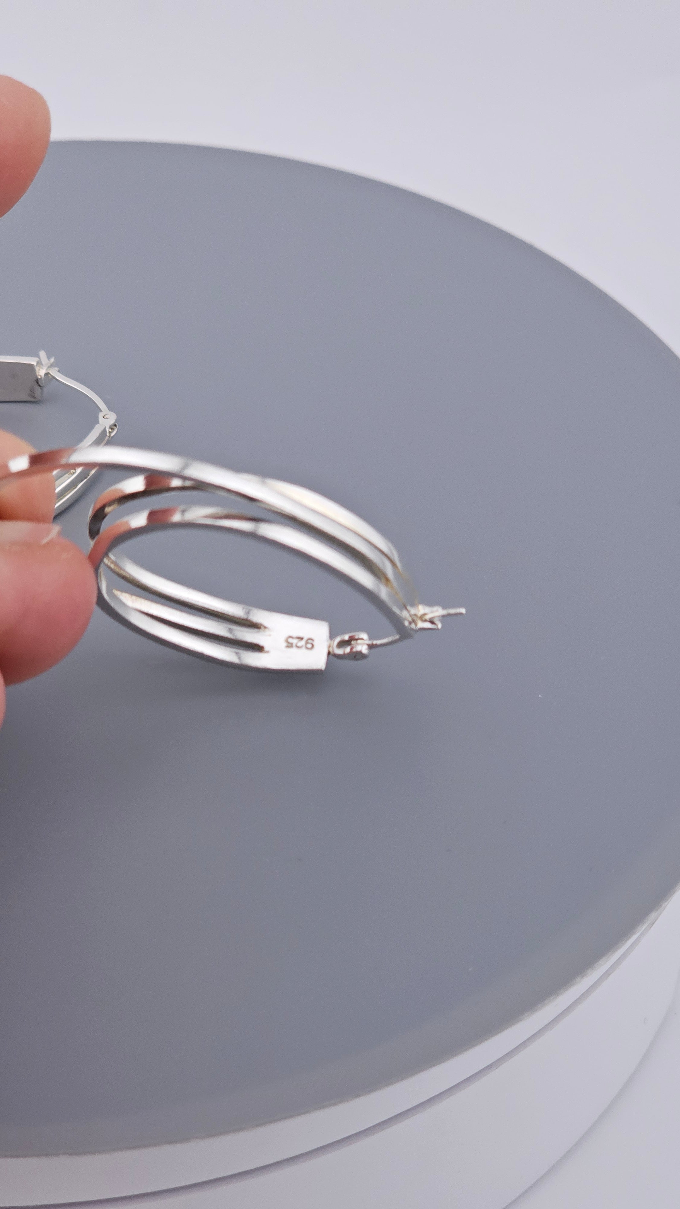 925 Sterling Silver Triple Layer Oval Hoop Earrings (9.42g)